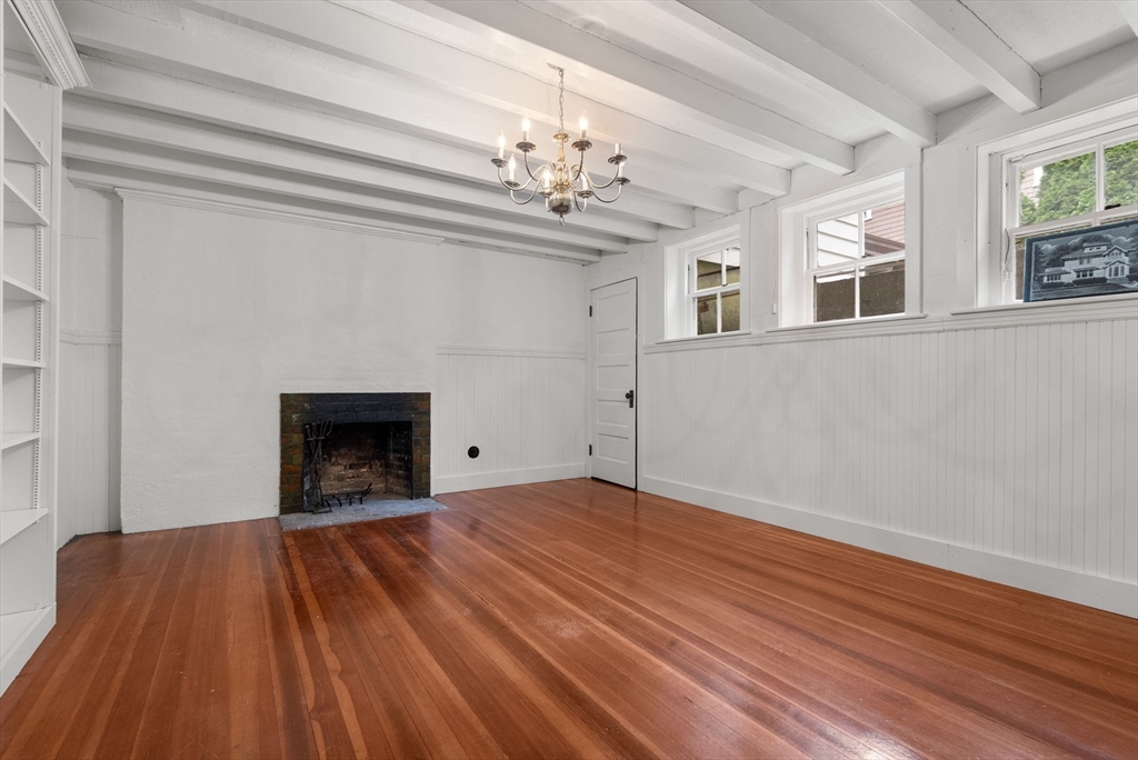 855 Commonwealth Ave