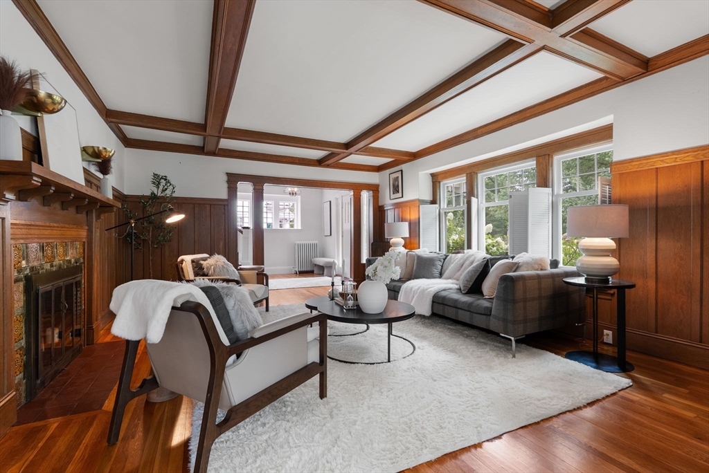 855 Commonwealth Ave