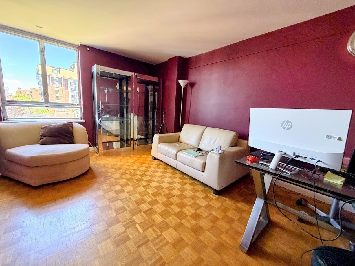 45 Longwood Ave # 705