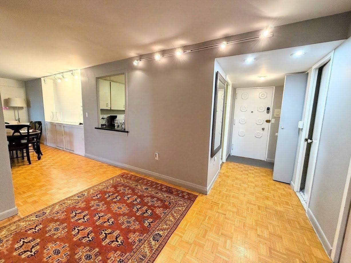 45 Longwood Ave # 705