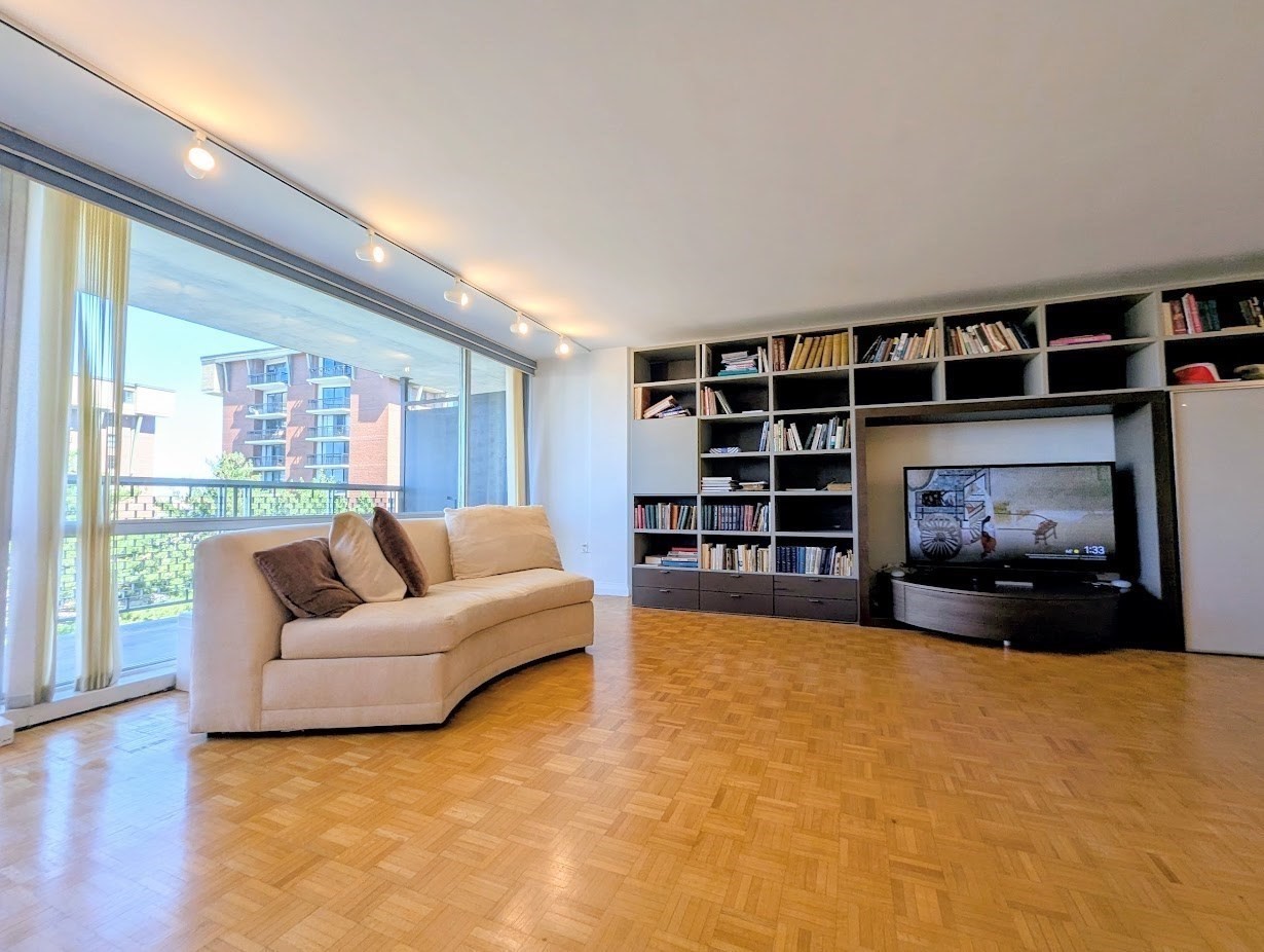 45 Longwood Ave # 705