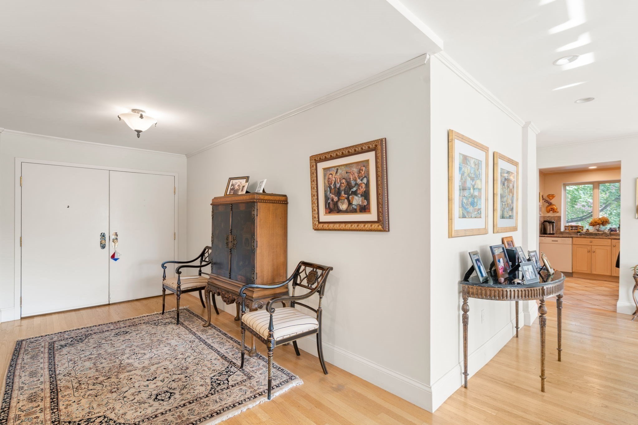 209 Commonwealth Ave # 2A