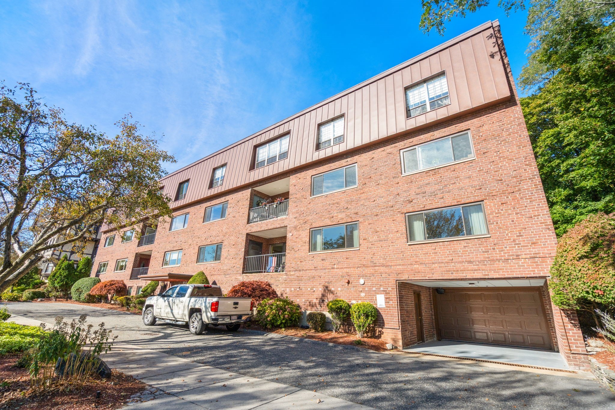 209 Commonwealth Ave # 2A