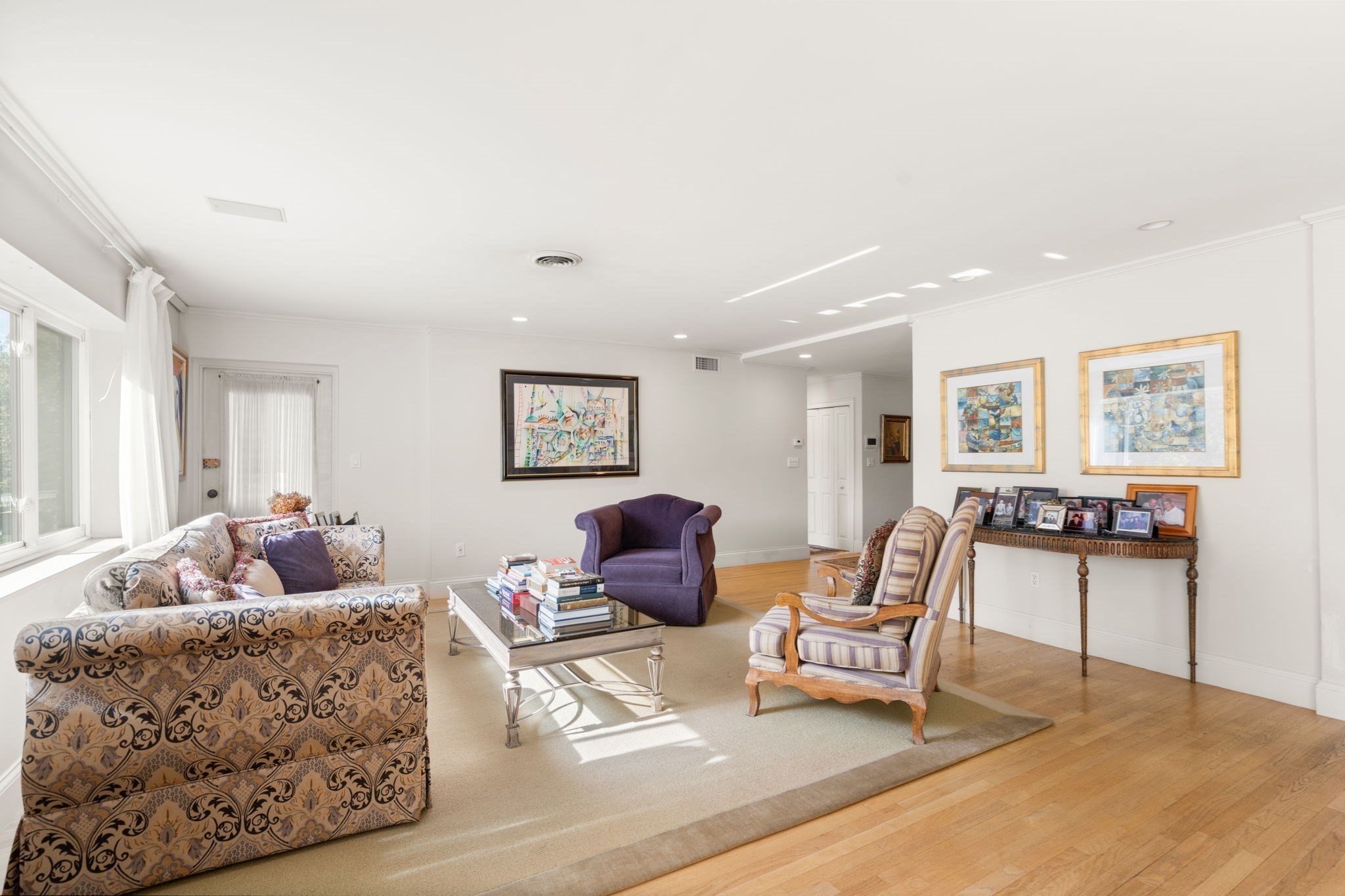 209 Commonwealth Ave # 2A