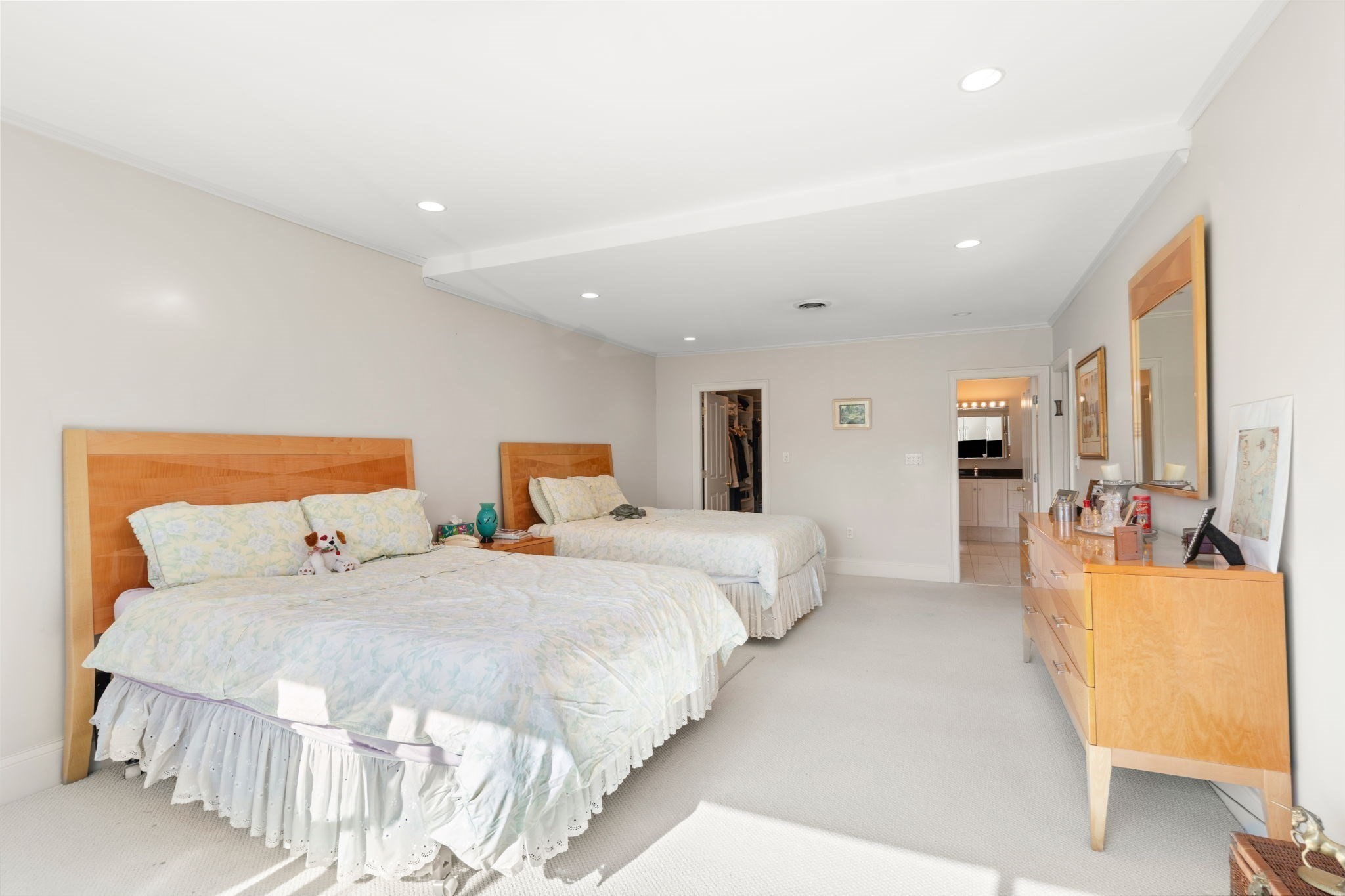 209 Commonwealth Ave # 2A
