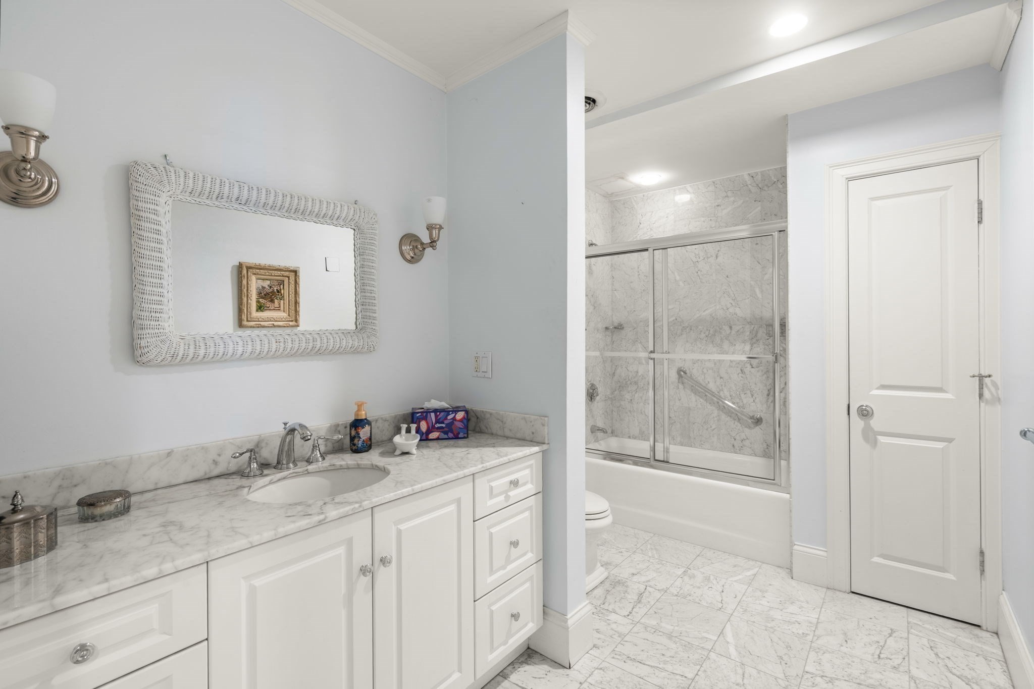 209 Commonwealth Ave # 2A
