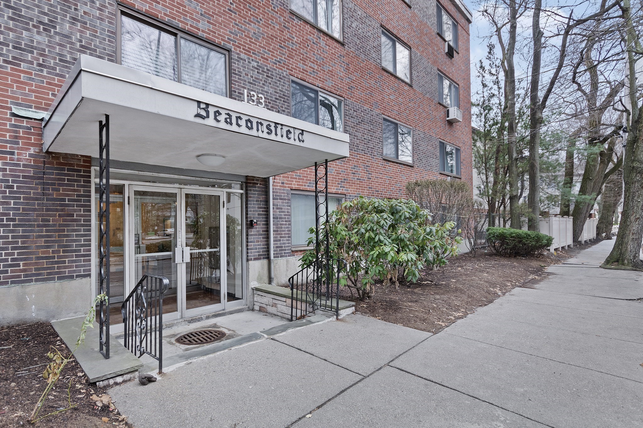 133 Beaconsfield Rd 14 Brookline MA