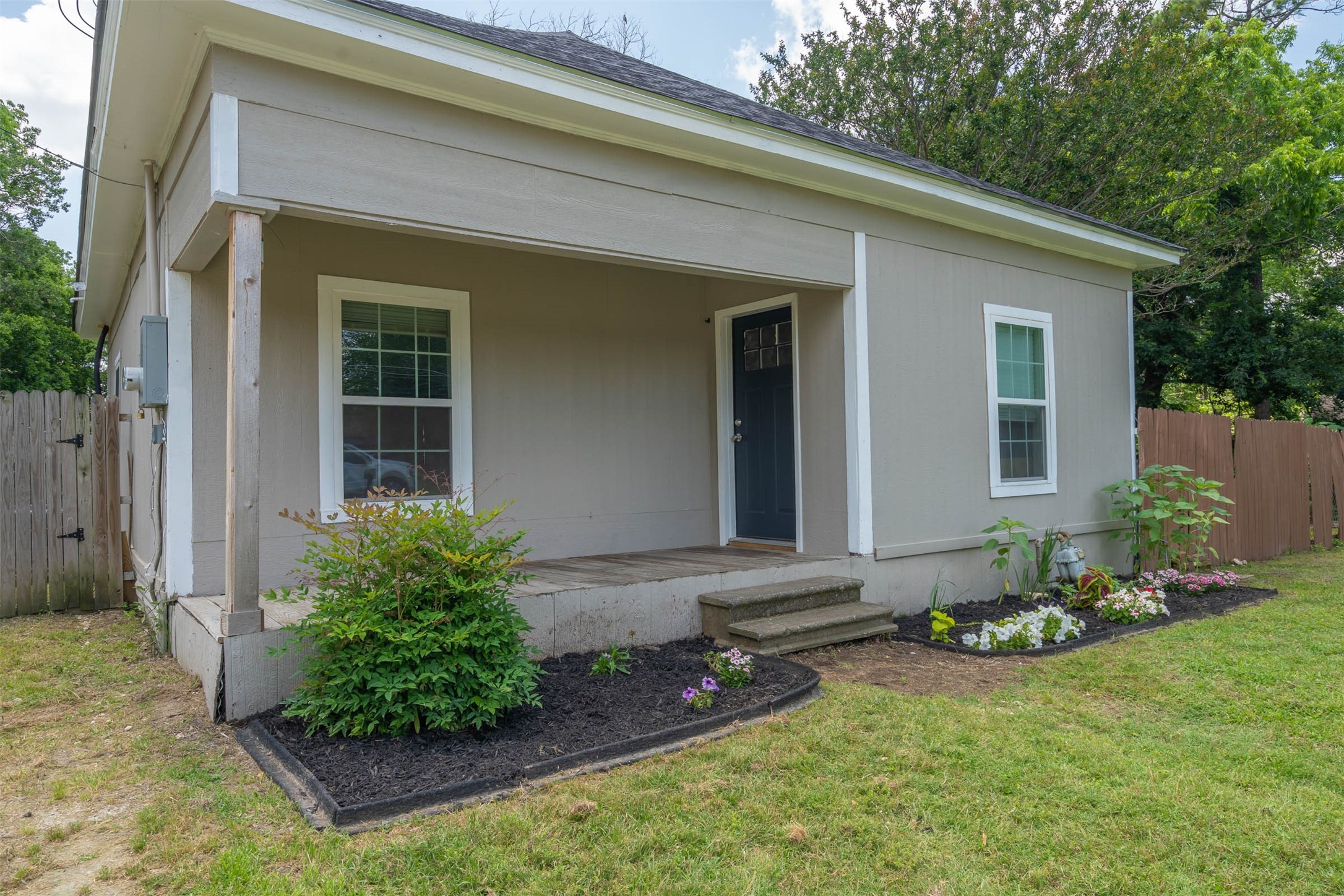 108 E 18th Street