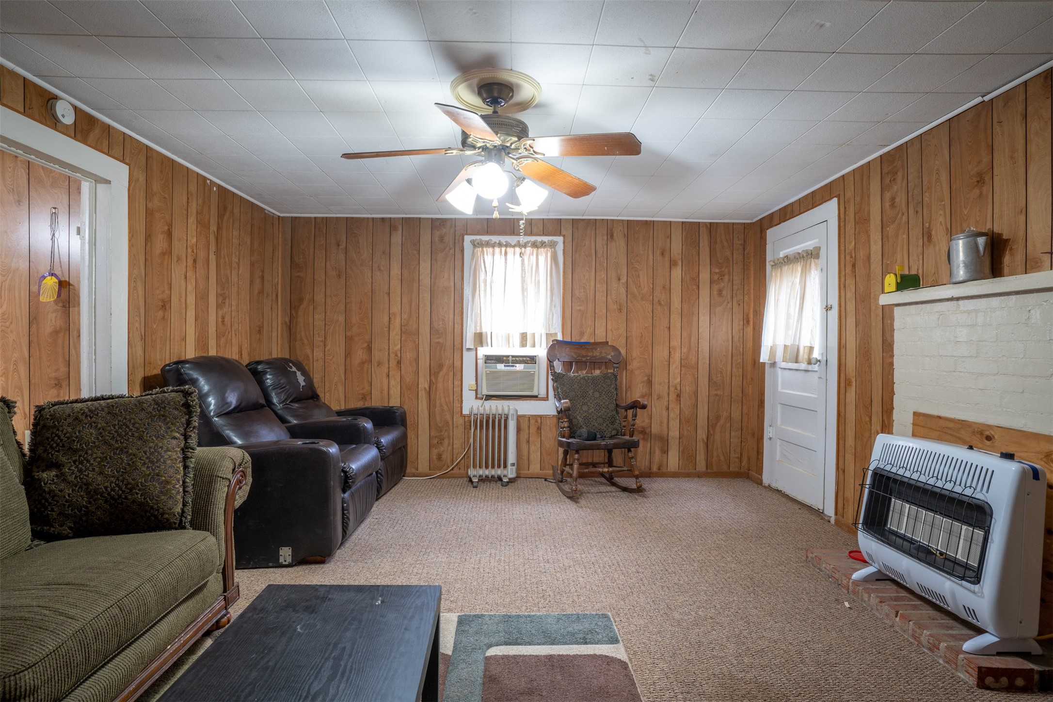 800 County Road 463