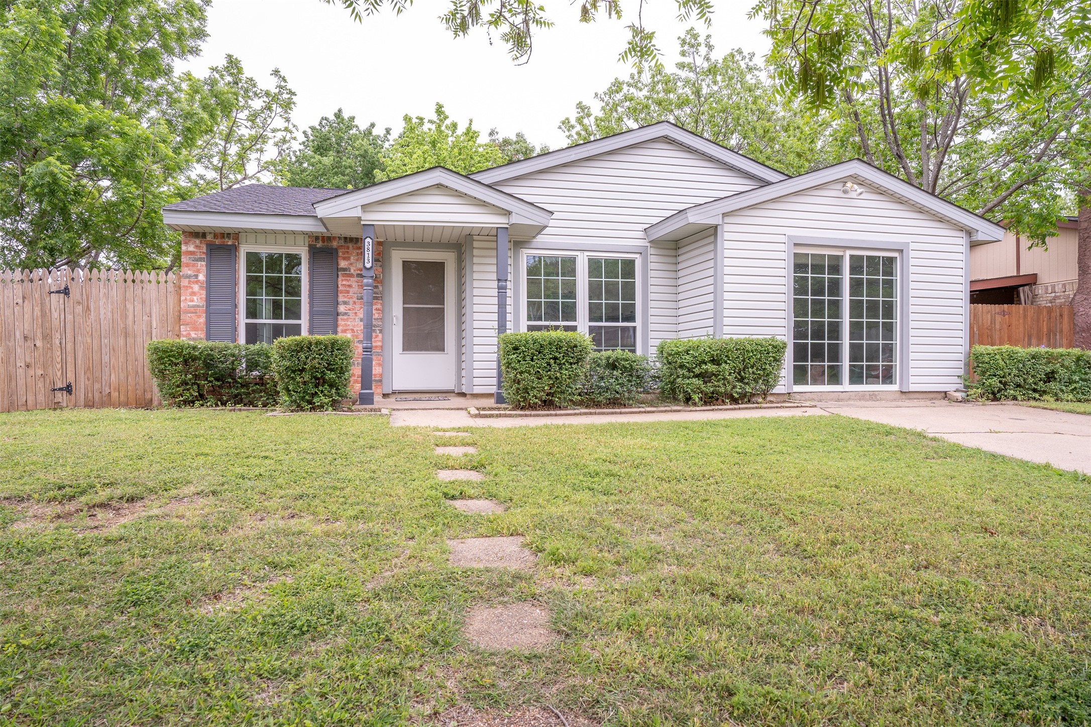3813 Horizon Place