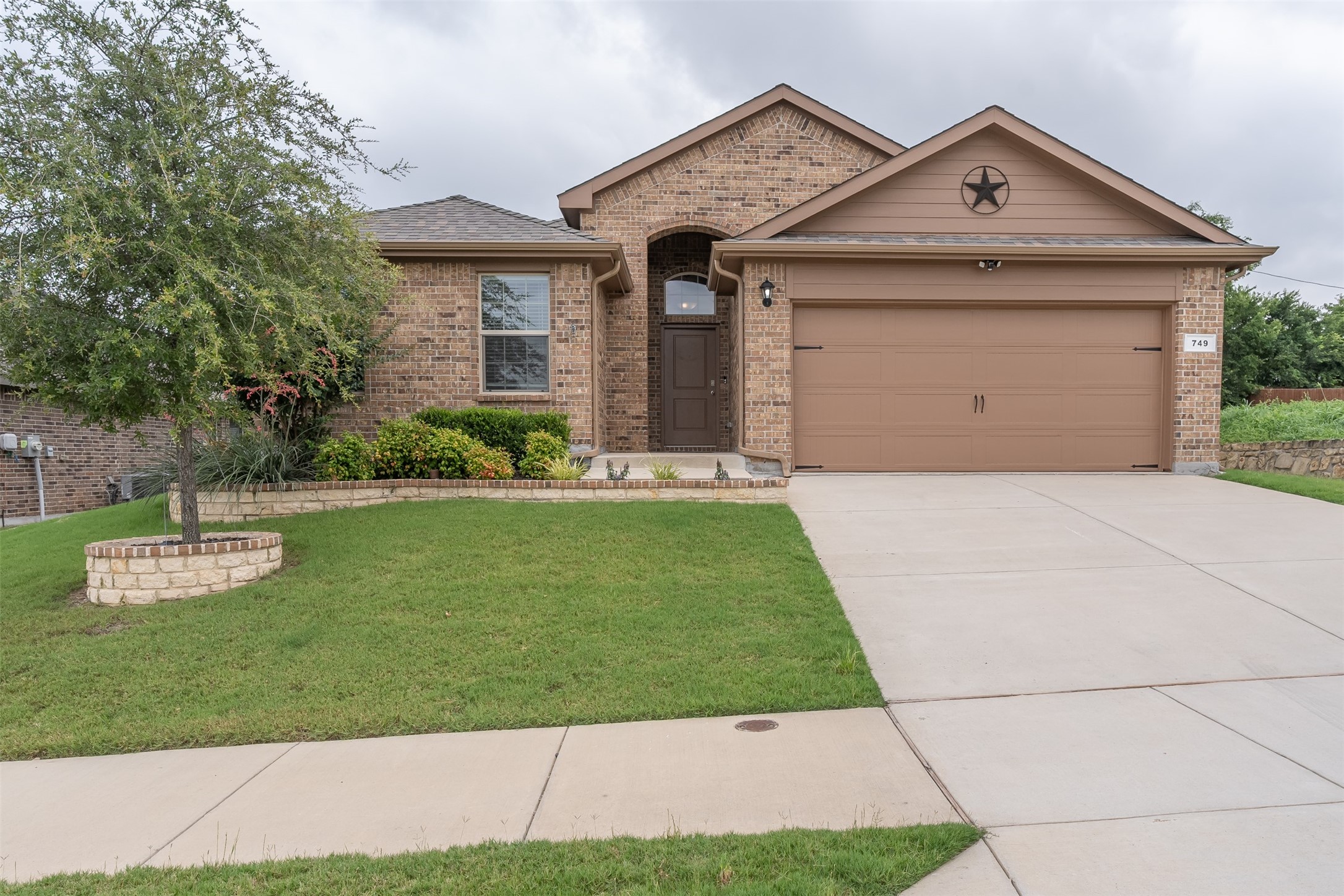 749 High Summit Trail