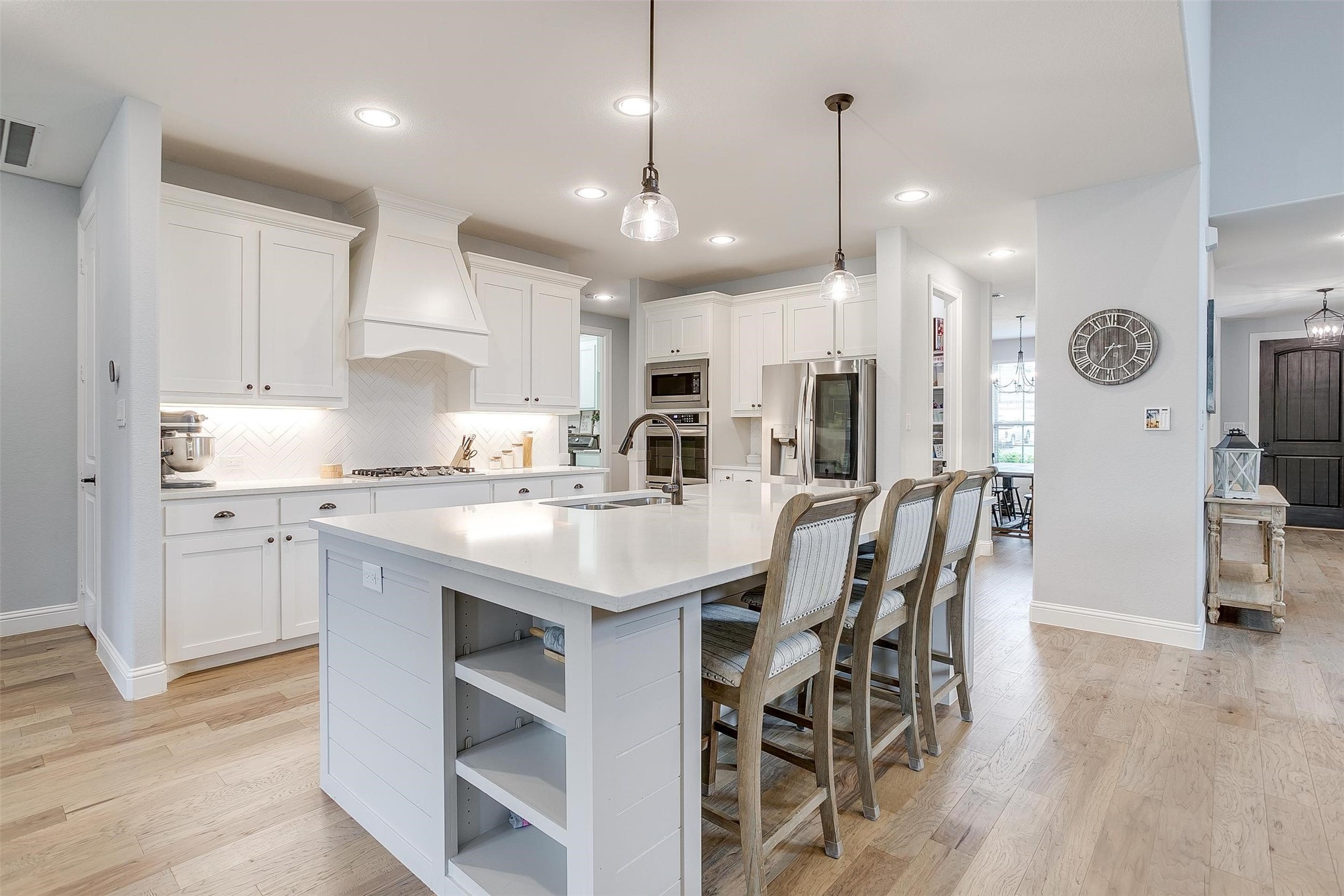 2808 Sandstone Drive