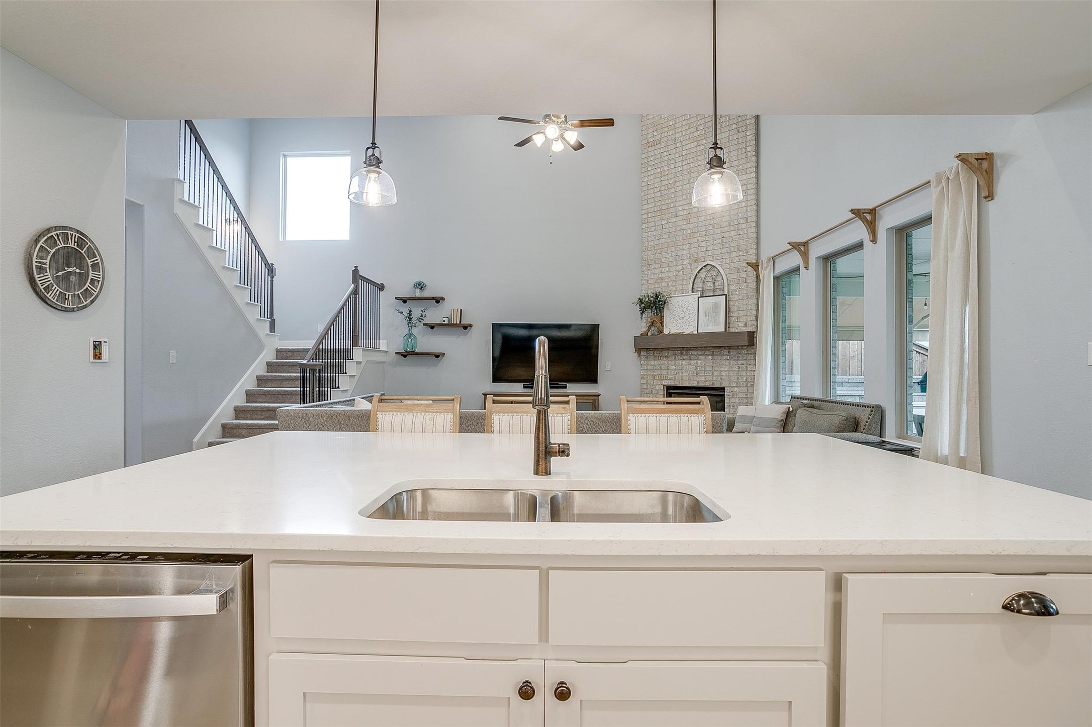 2808 Sandstone Drive