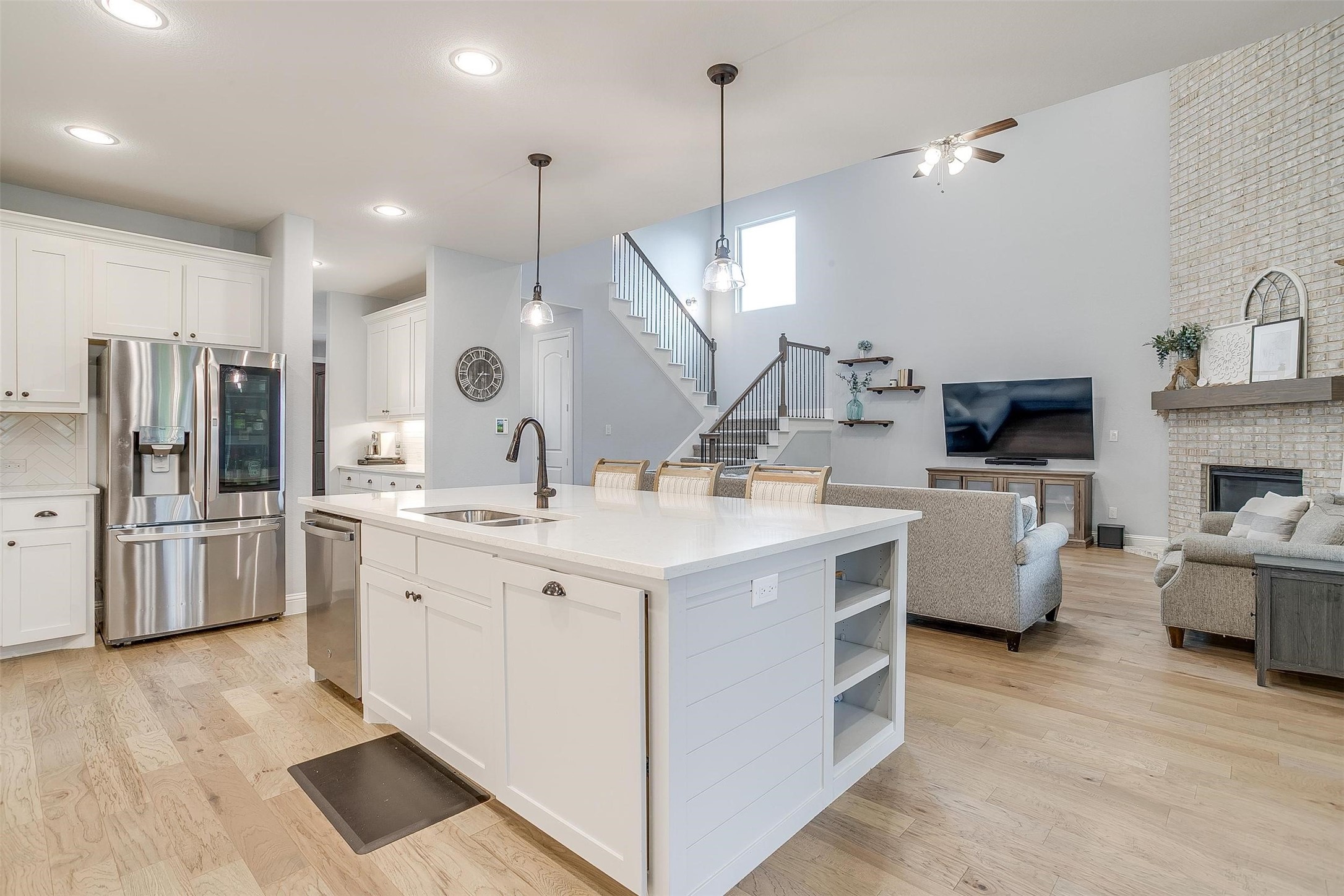 2808 Sandstone Drive