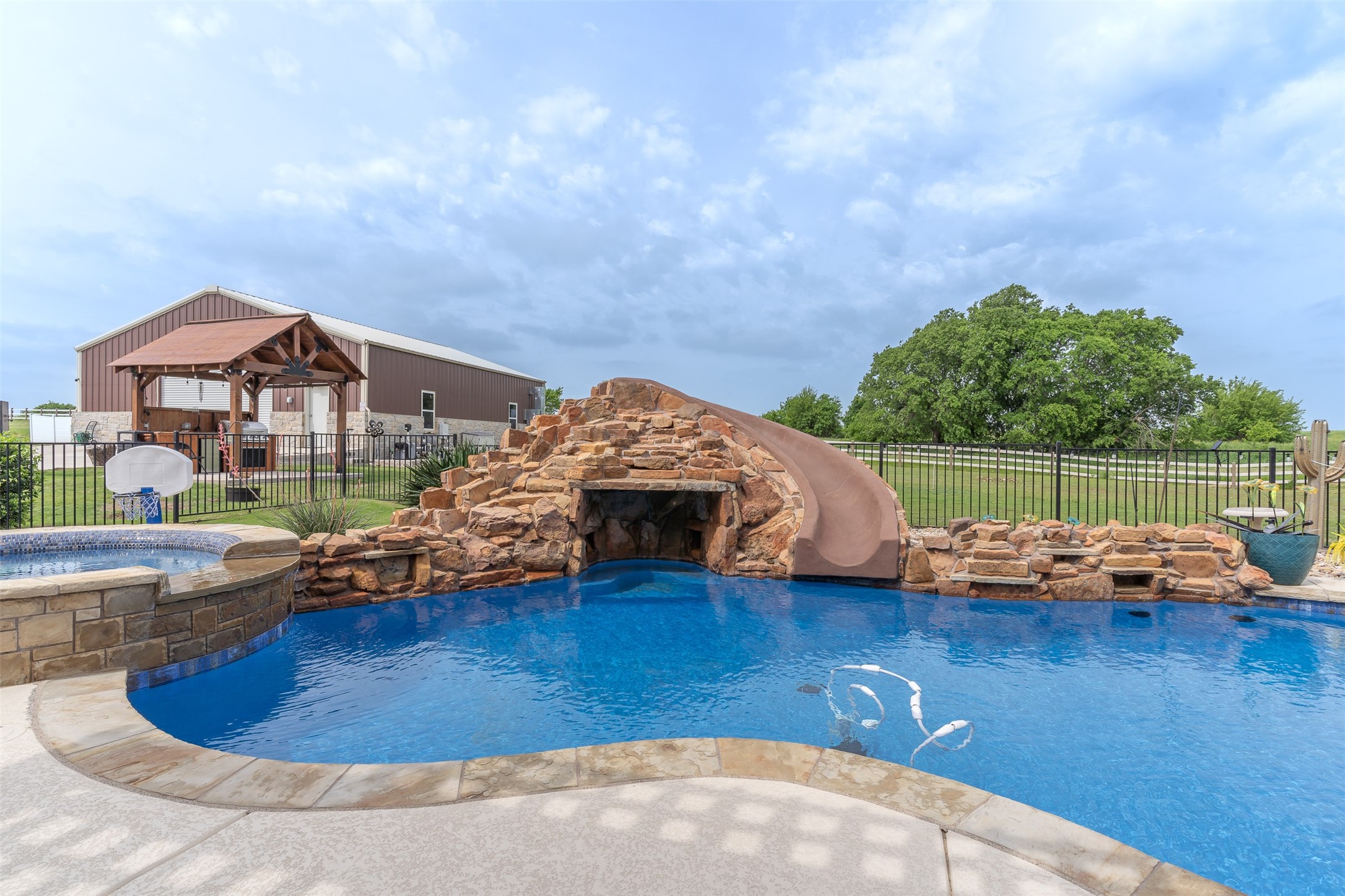 108 Gray Fox Court