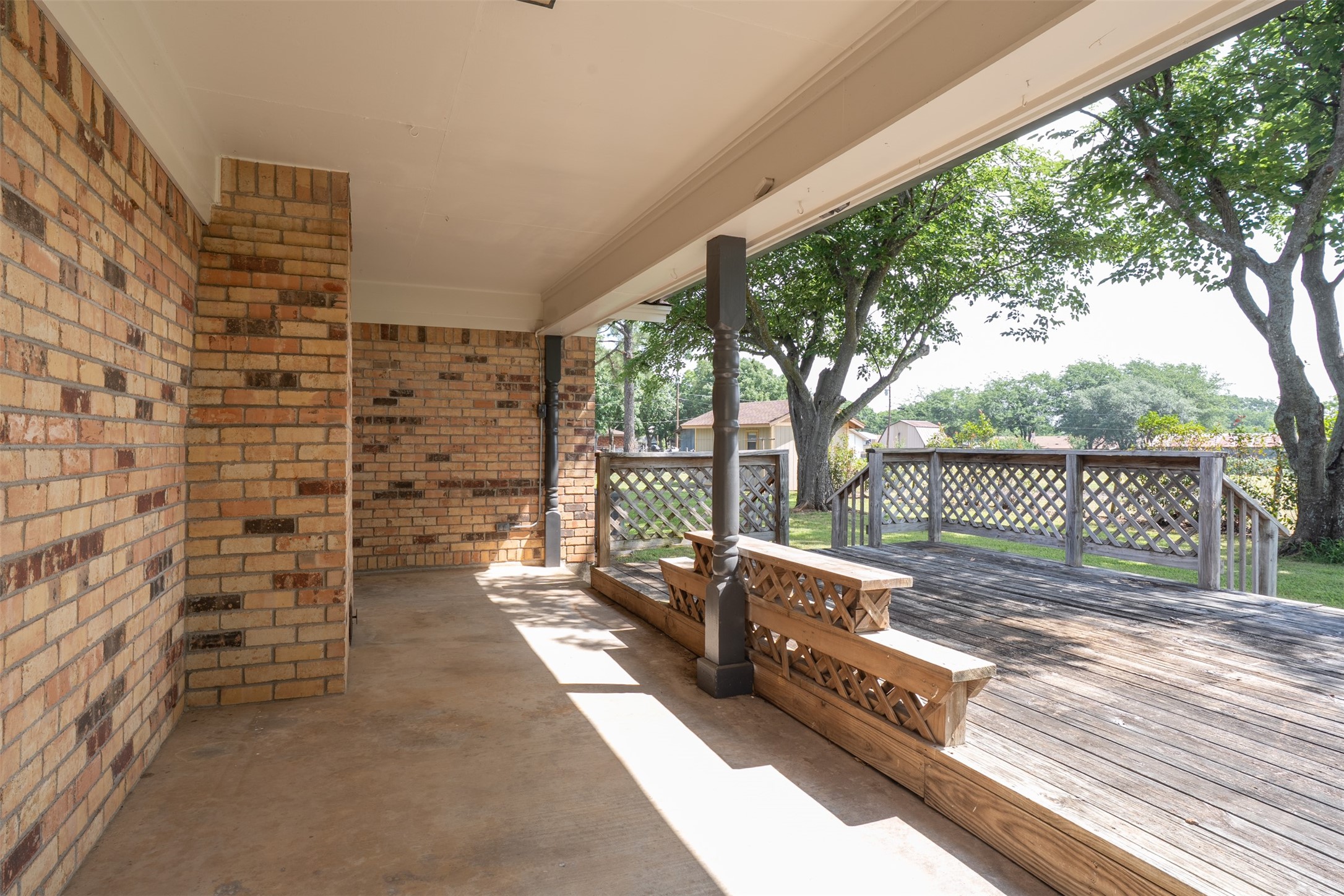 1548 County Road 1109b