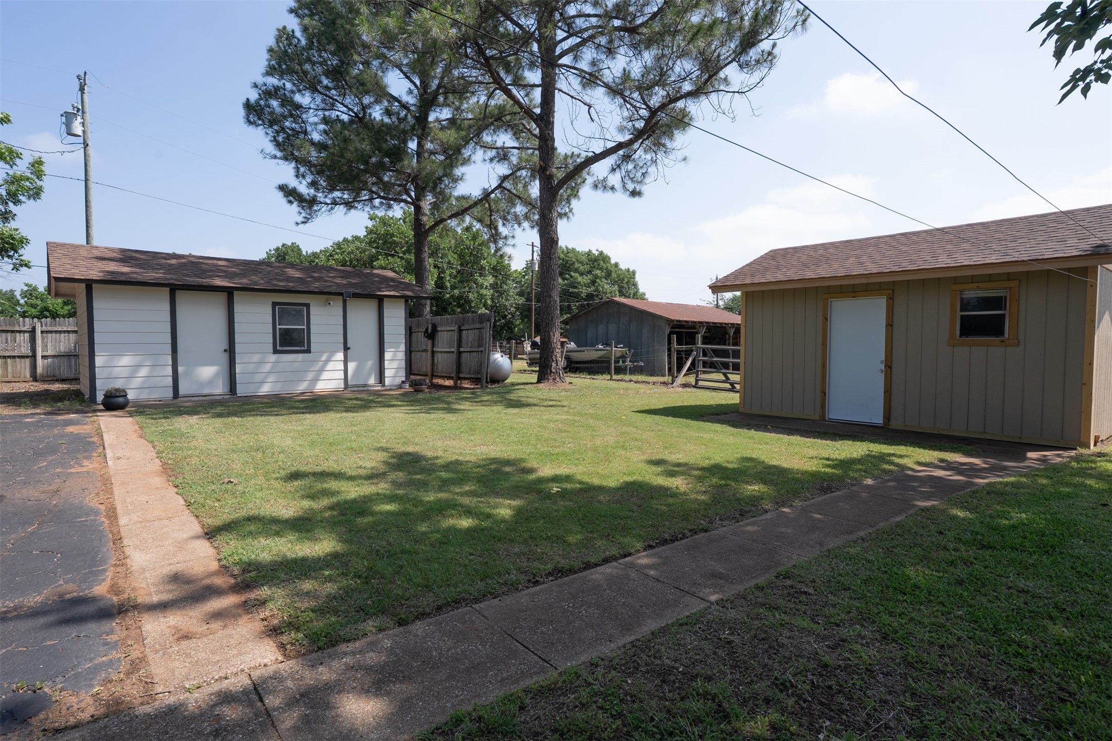 1548 County Road 1109b