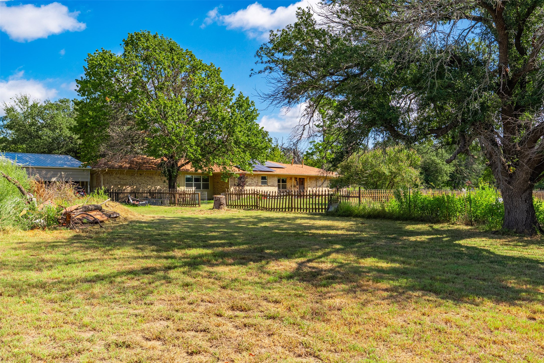 315 E Ladybird Lane