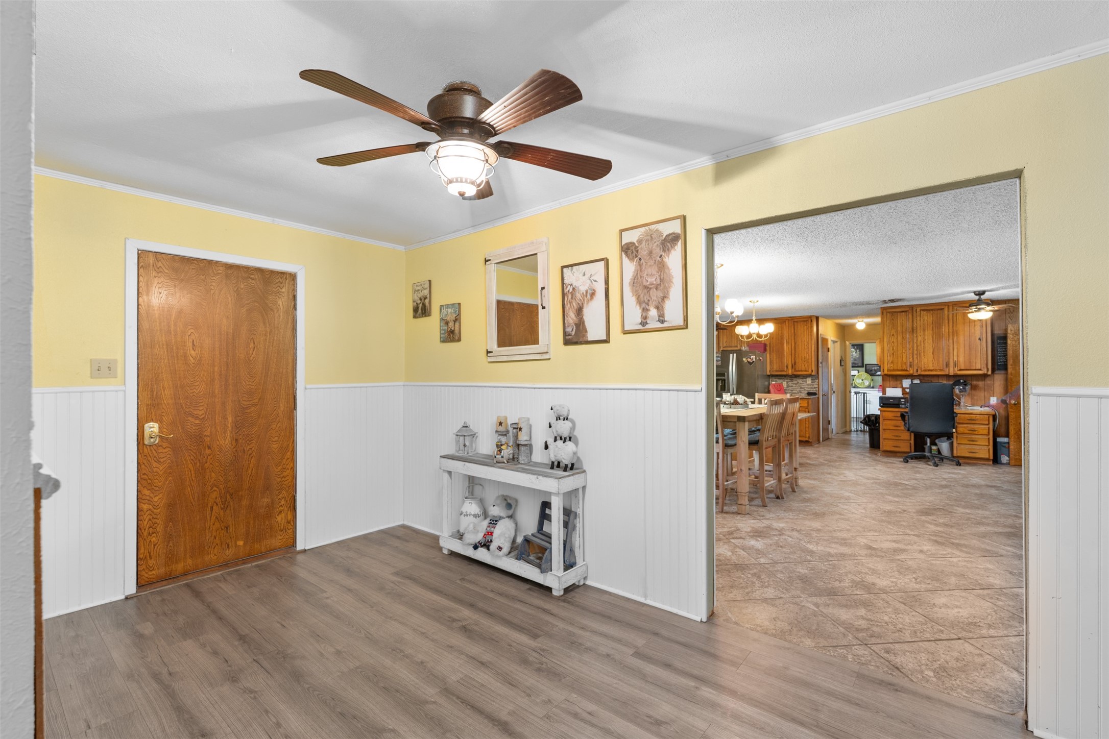 315 E Ladybird Lane