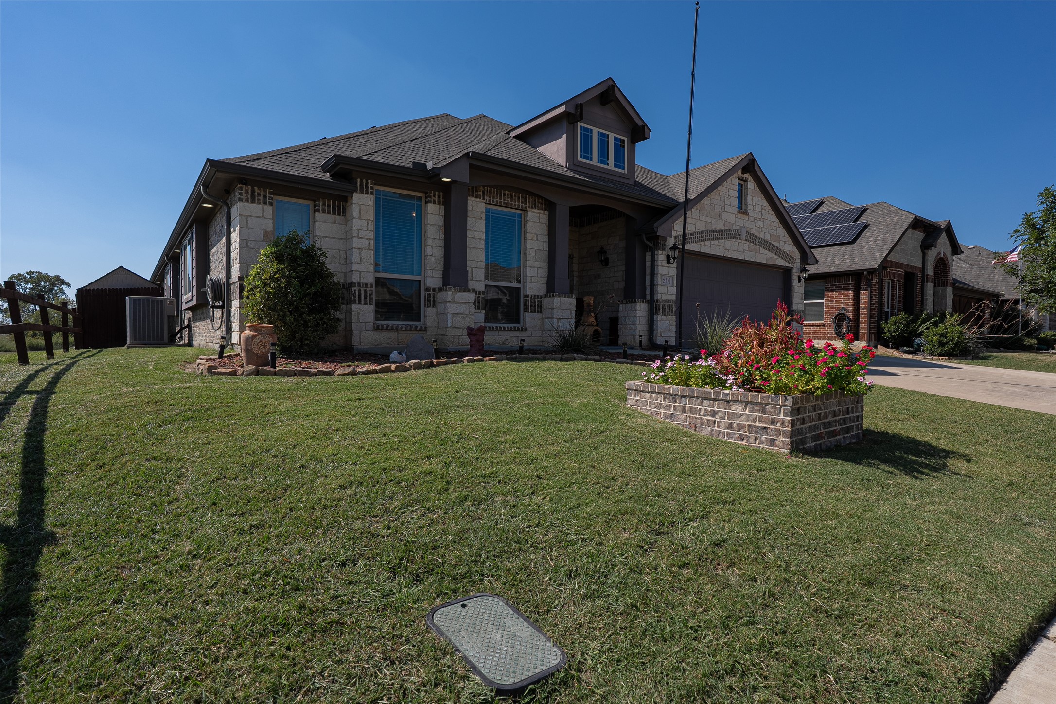 501 Lakeview Drive