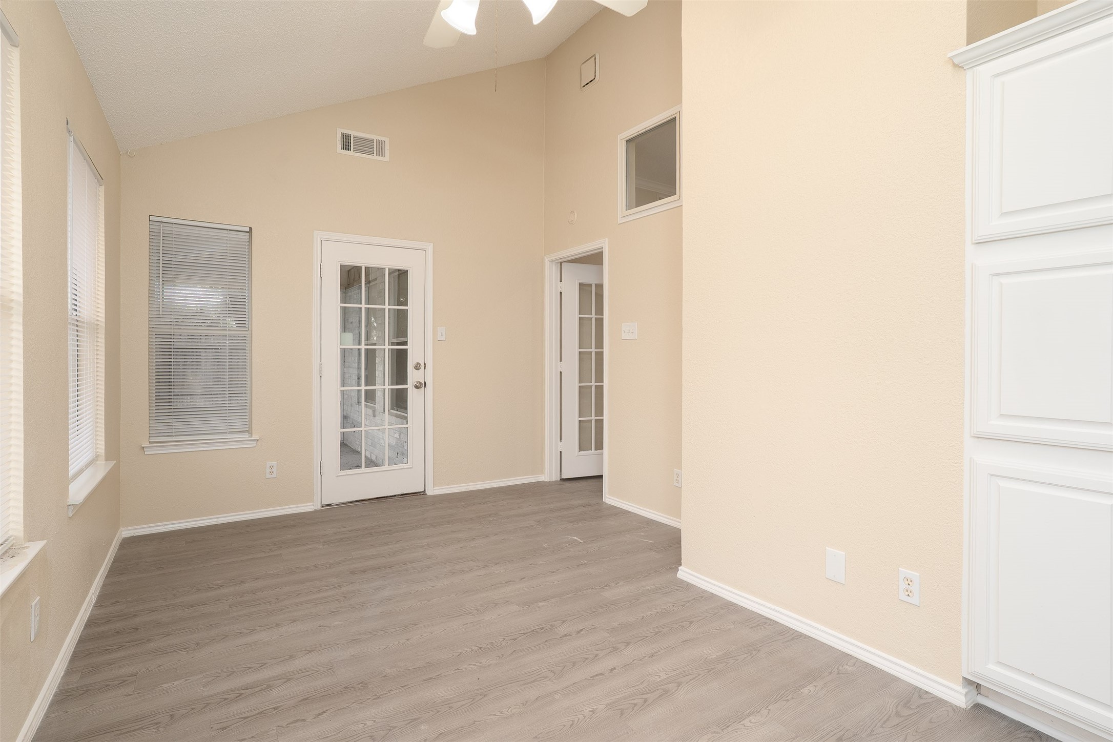 733 Windridge Lane