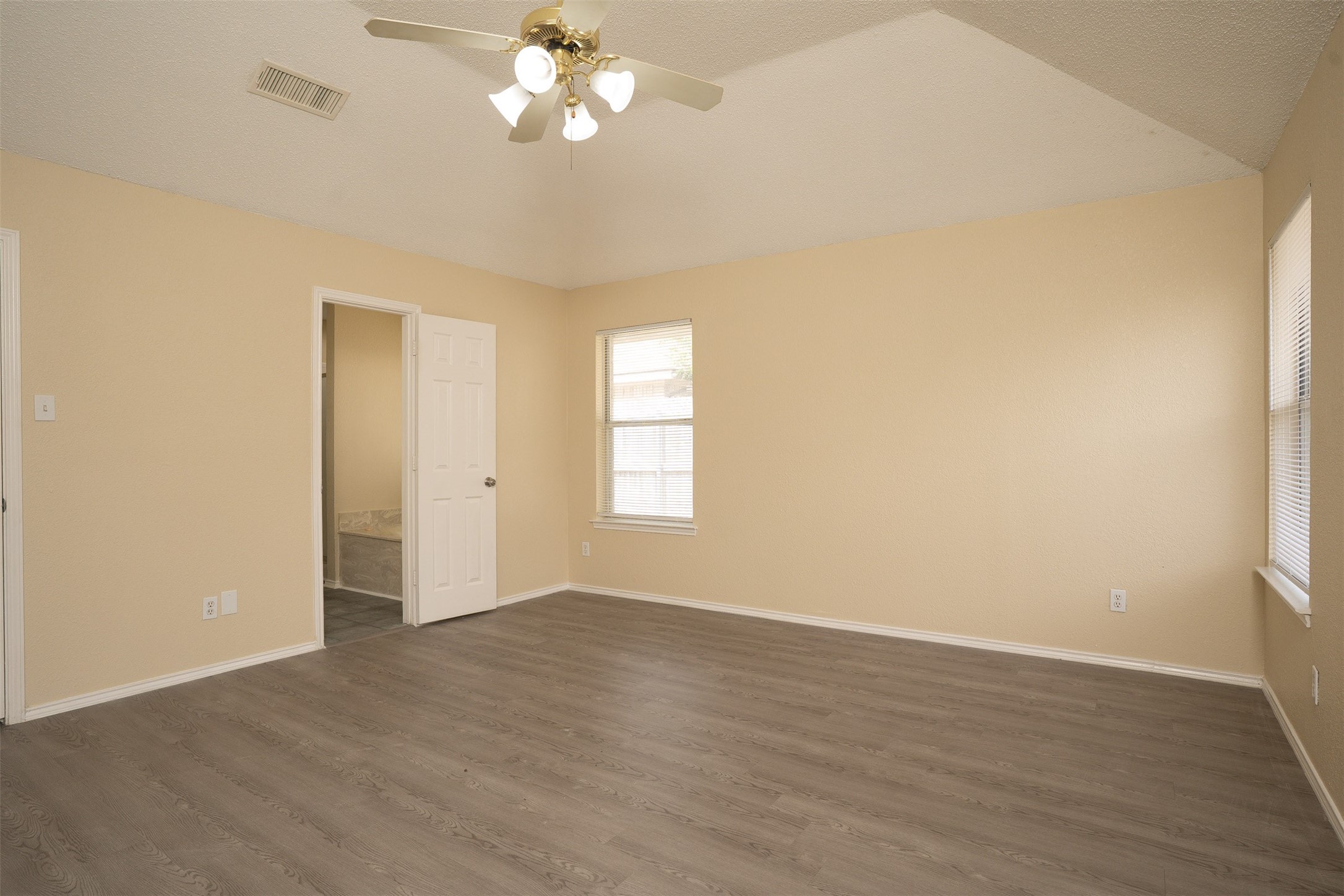 733 Windridge Lane