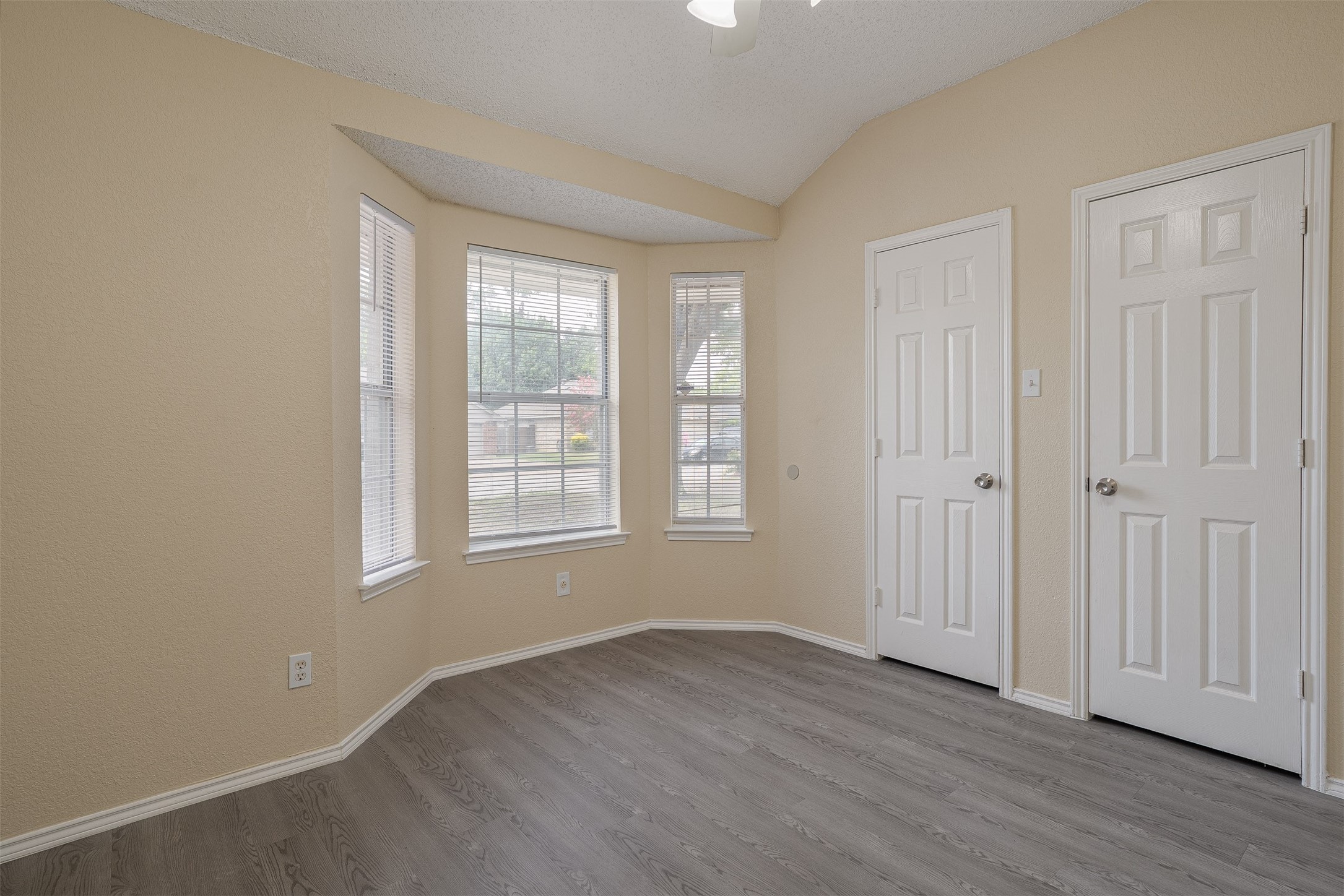 733 Windridge Lane