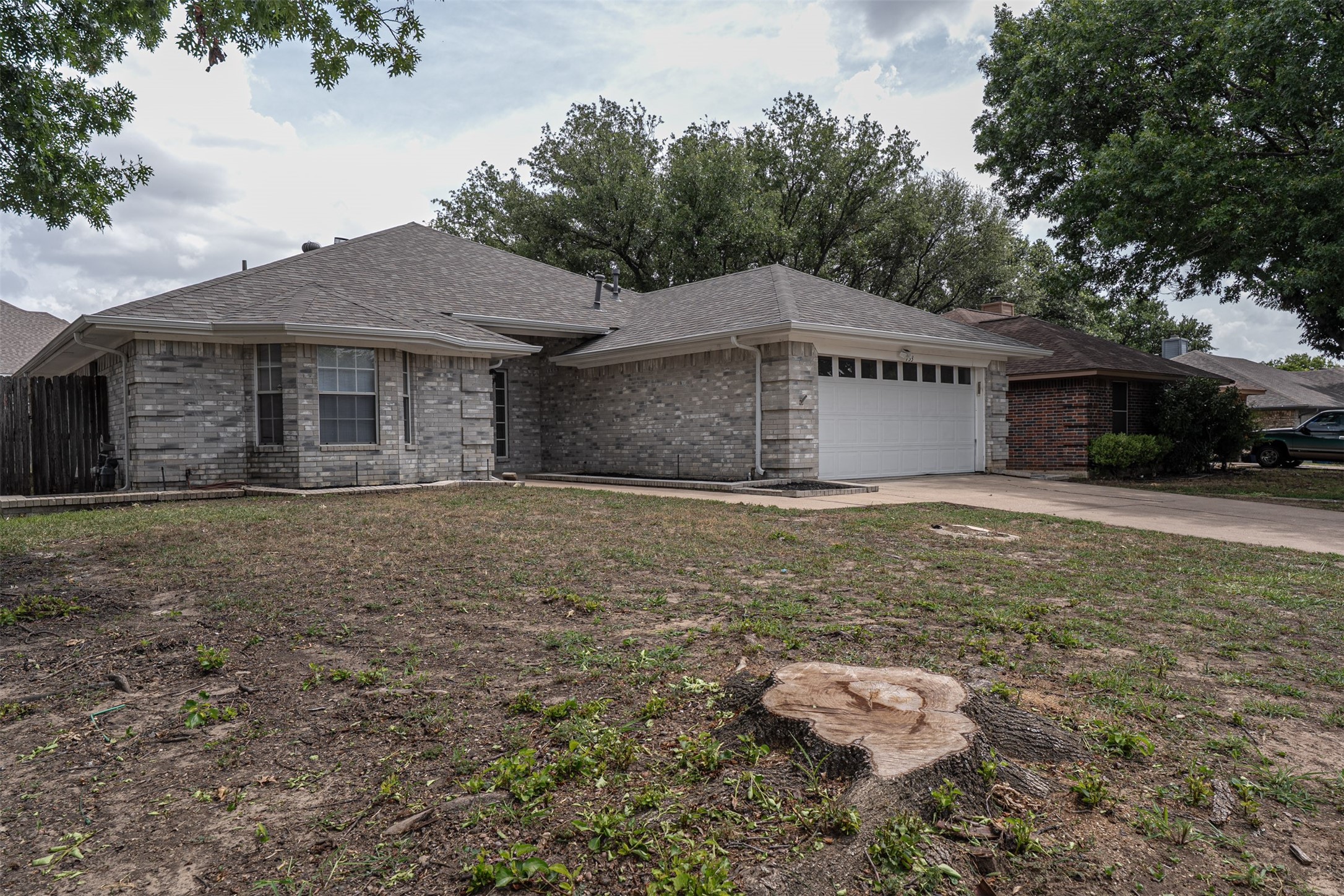 733 Windridge Lane