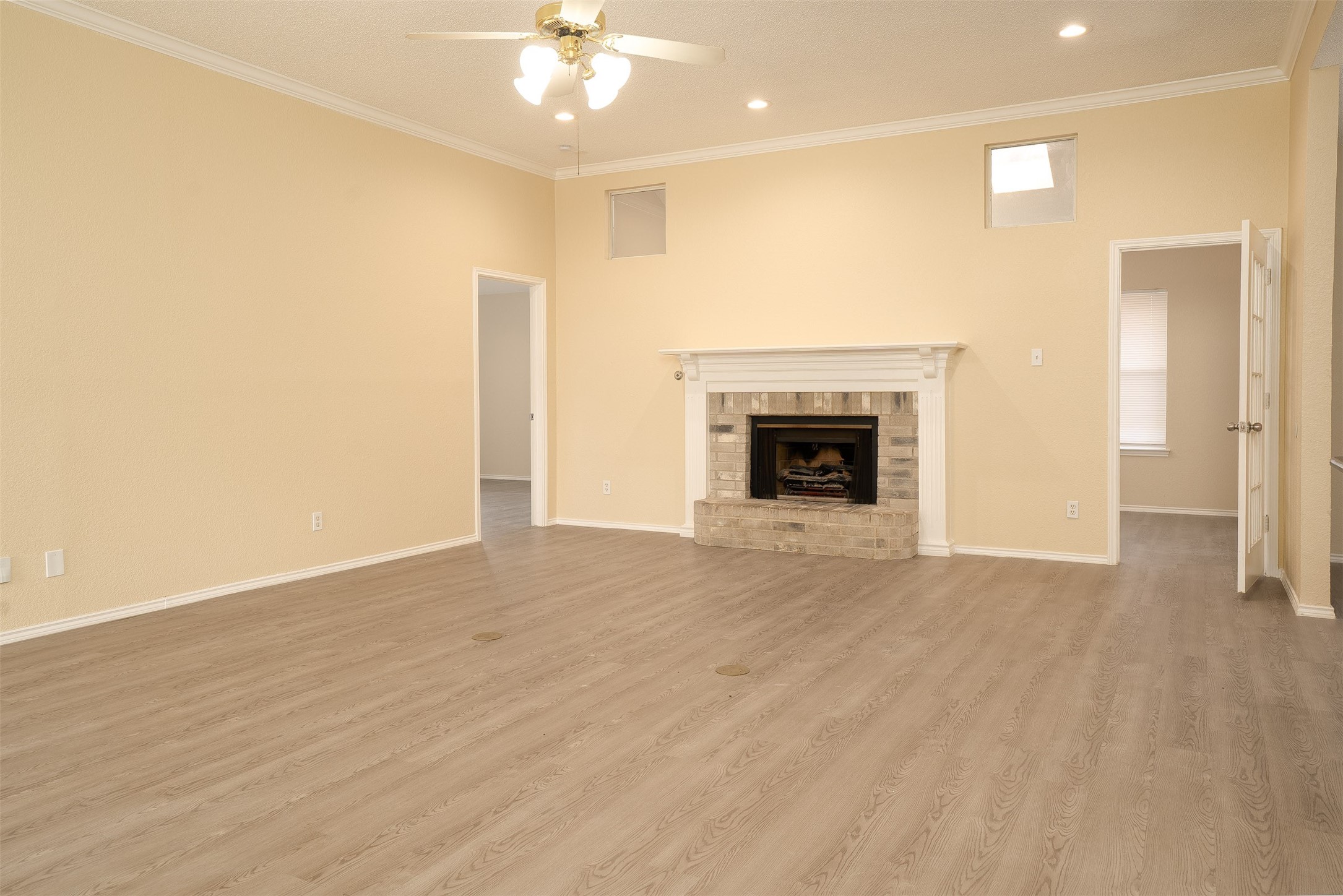 733 Windridge Lane