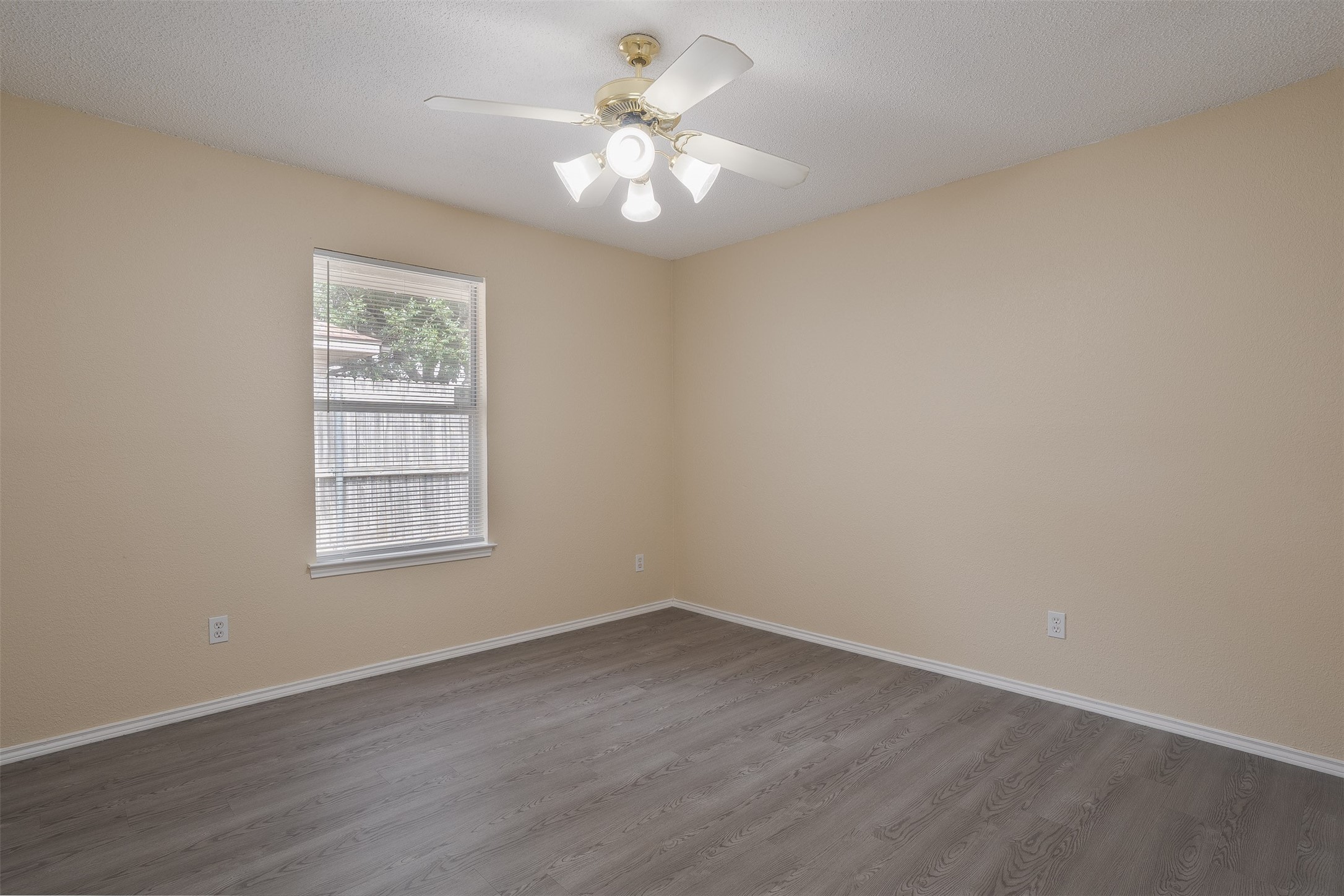 733 Windridge Lane