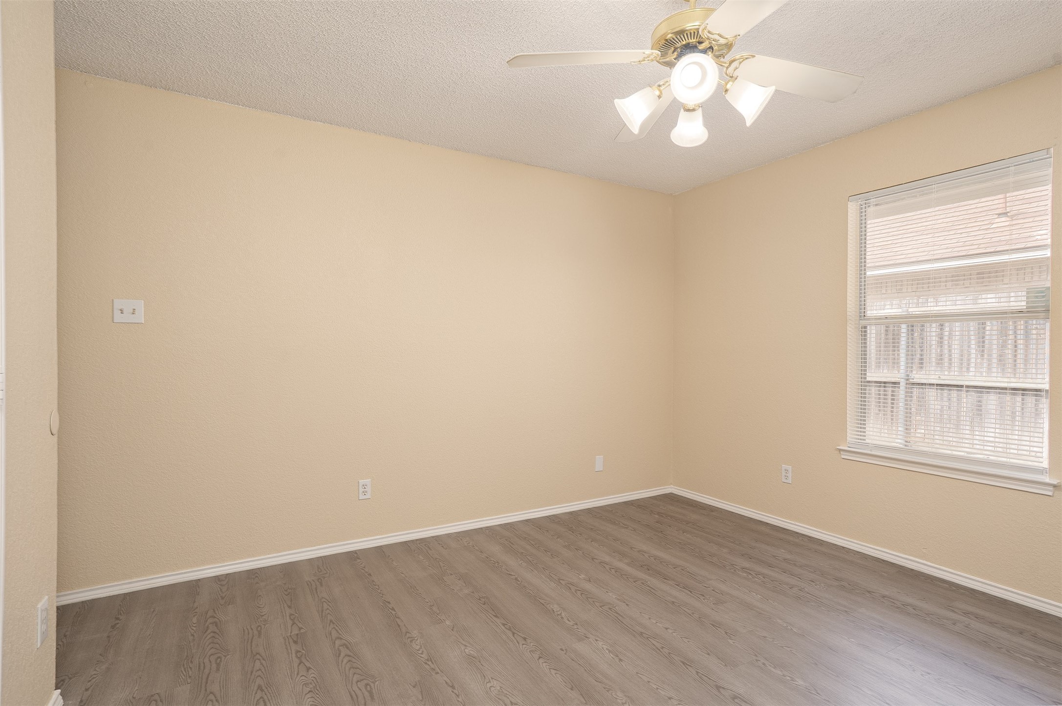 733 Windridge Lane