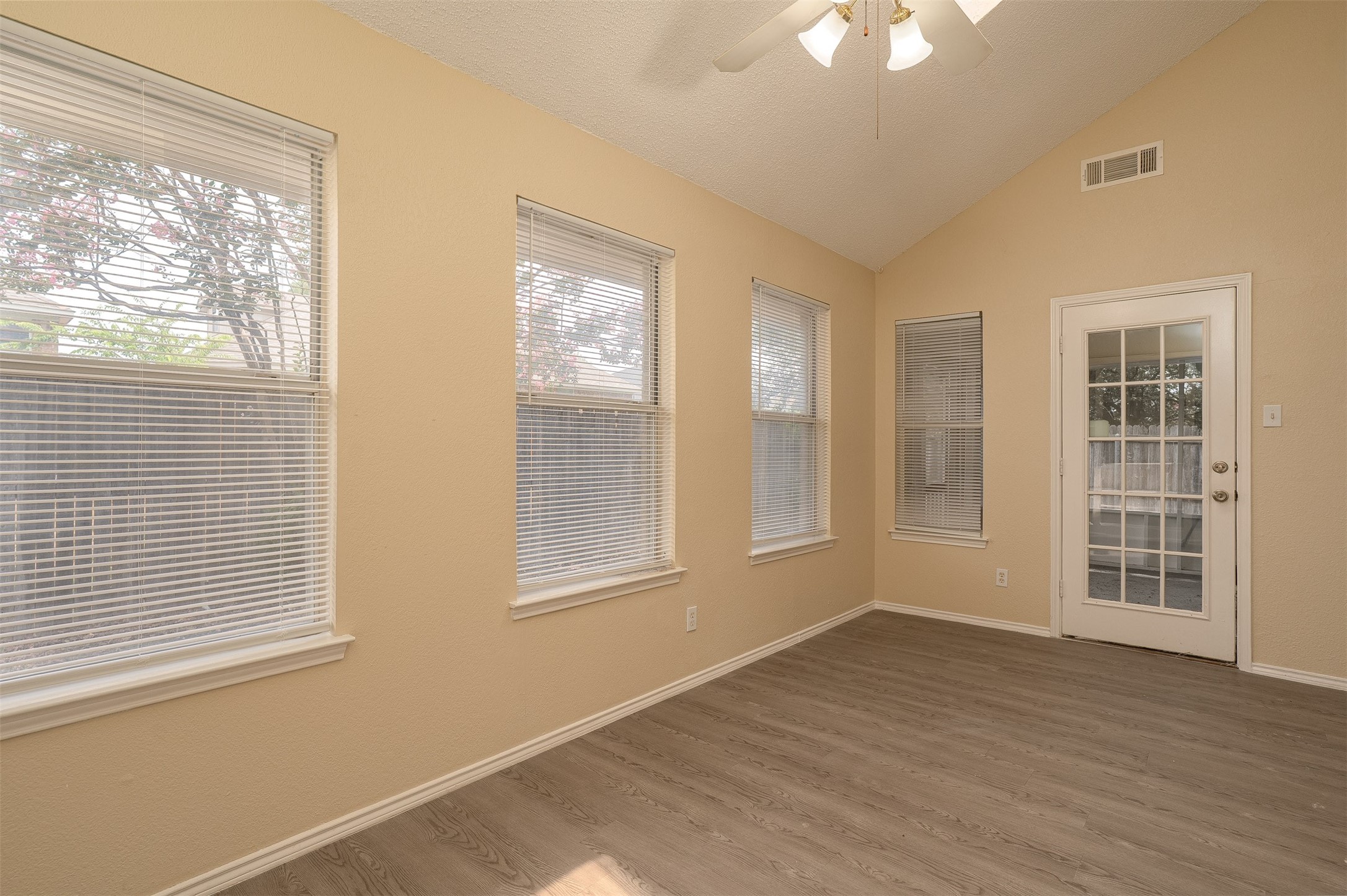 733 Windridge Lane