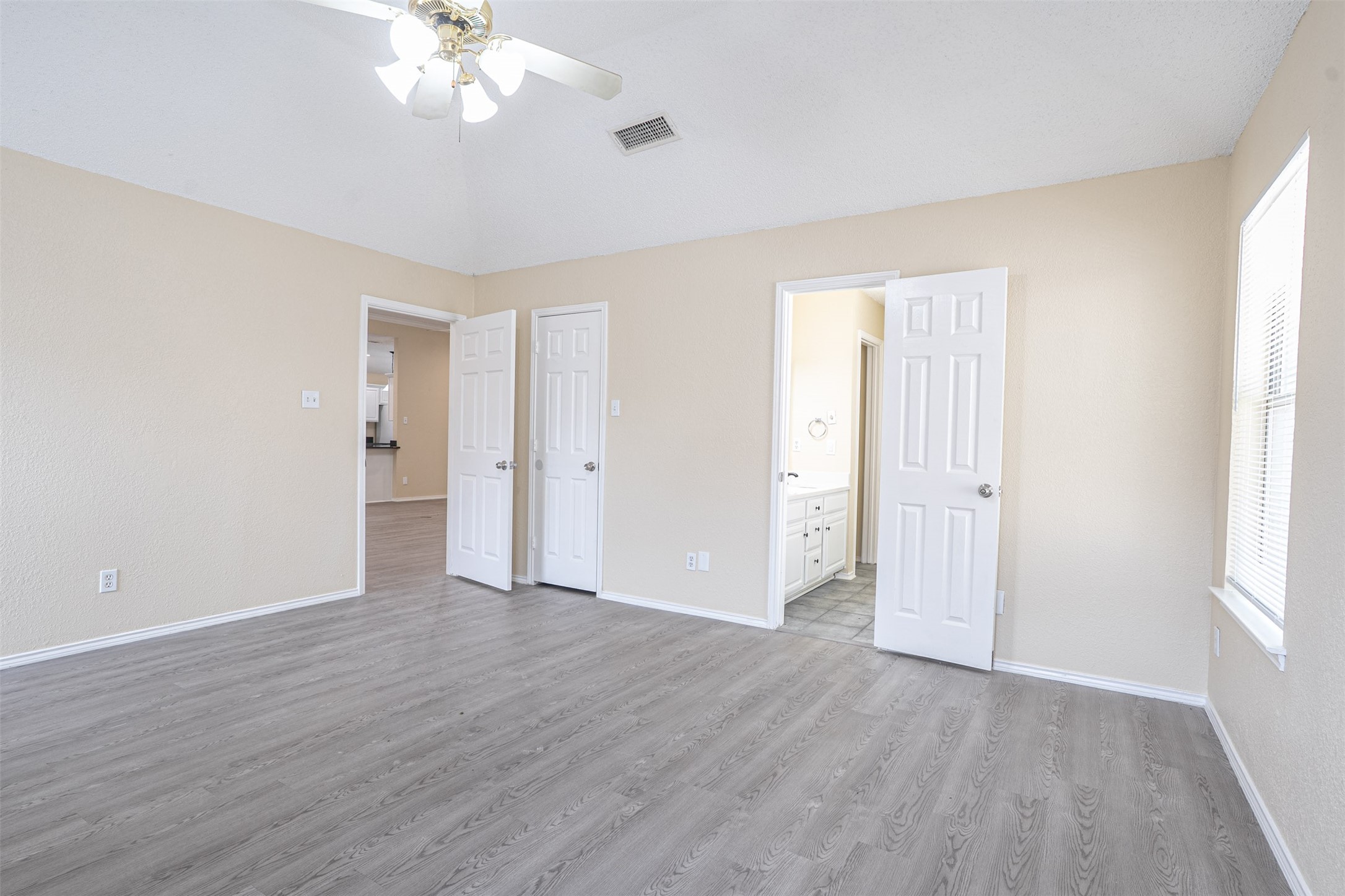 733 Windridge Lane