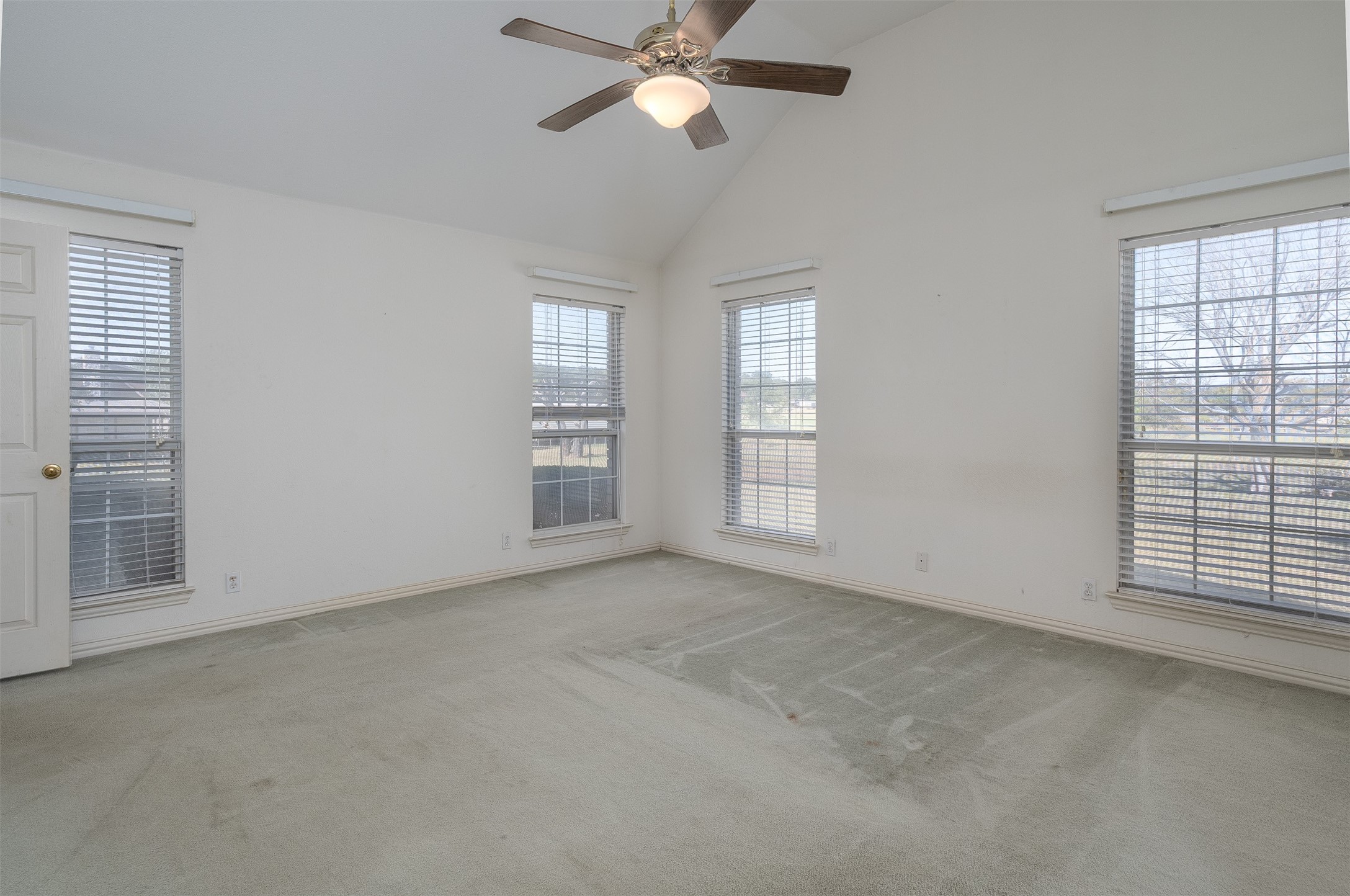 3813 Ponderosa Circle