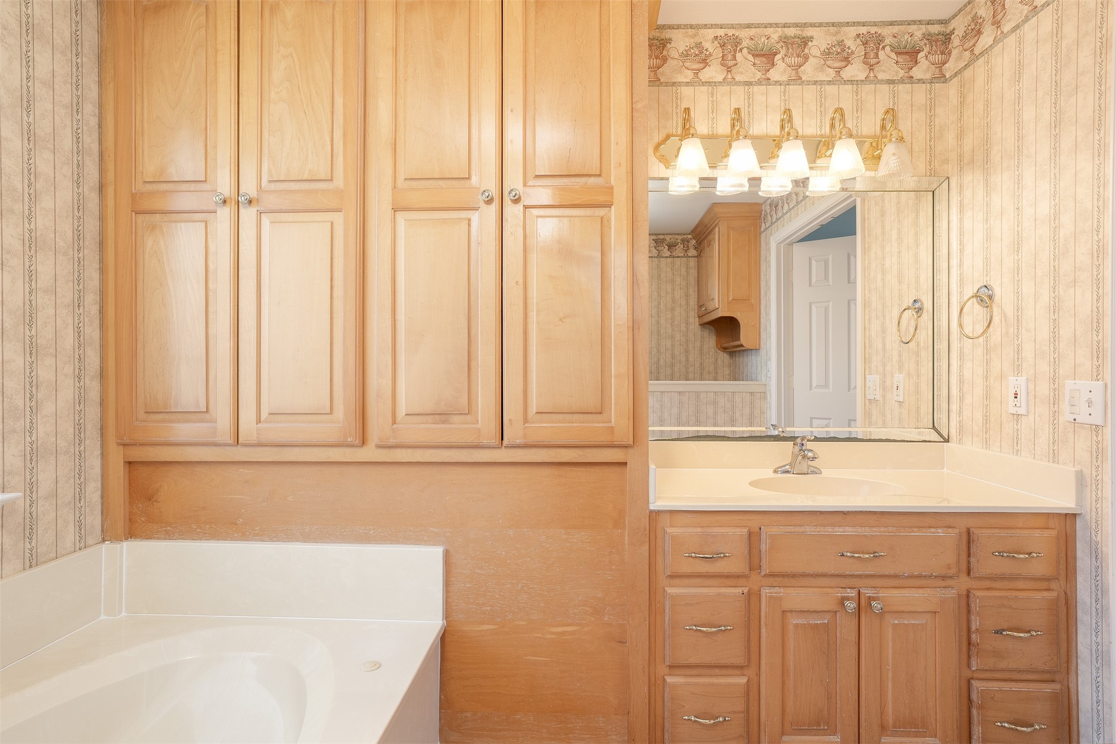 3813 Ponderosa Circle