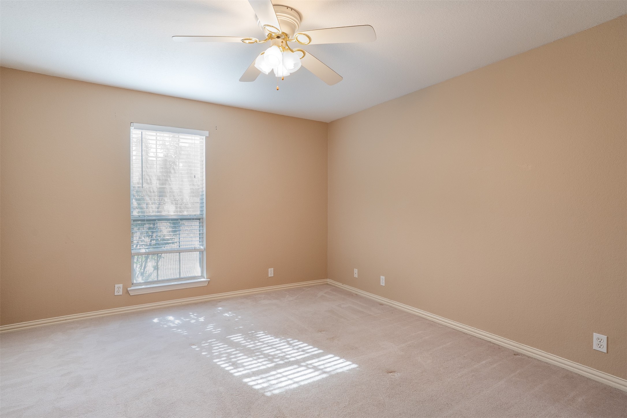 3813 Ponderosa Circle