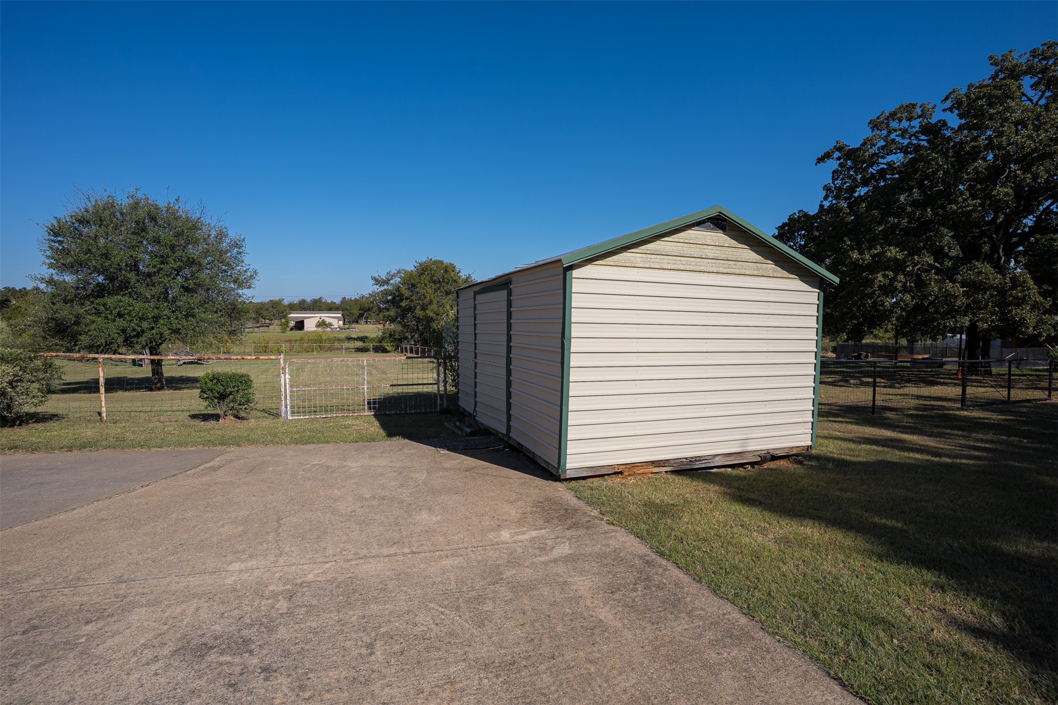 3813 Ponderosa Circle