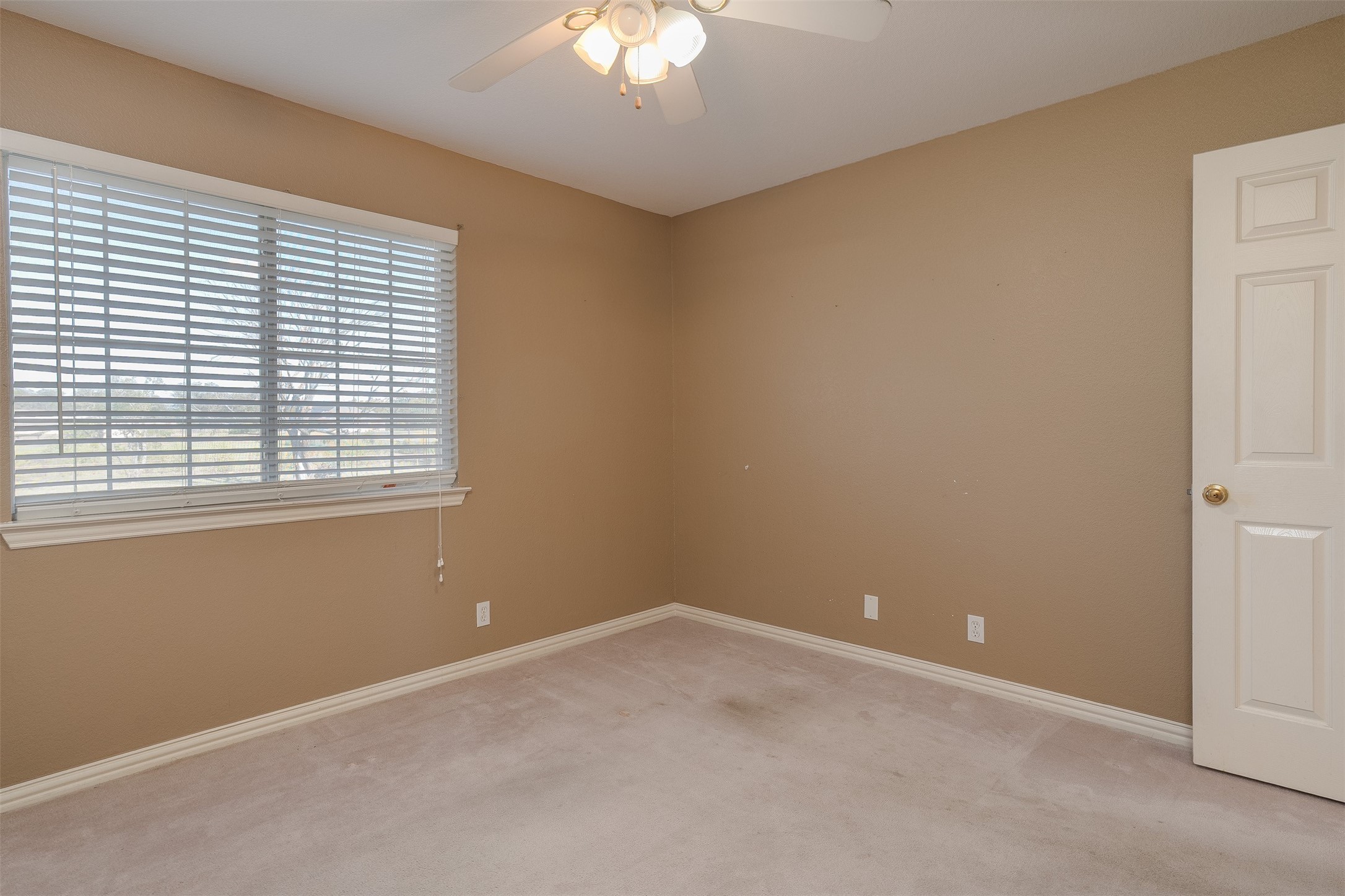 3813 Ponderosa Circle