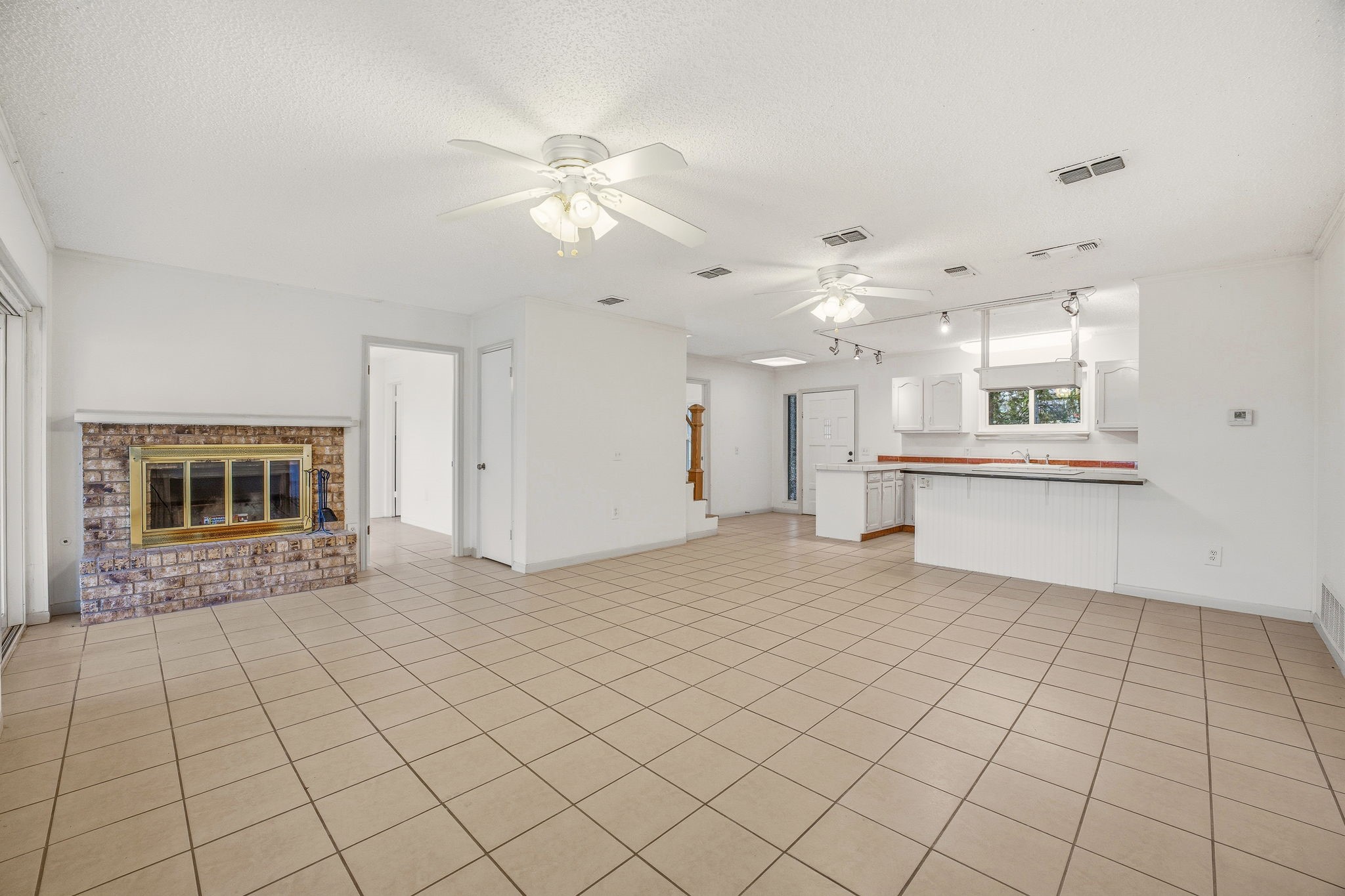 216 Broken Arrow