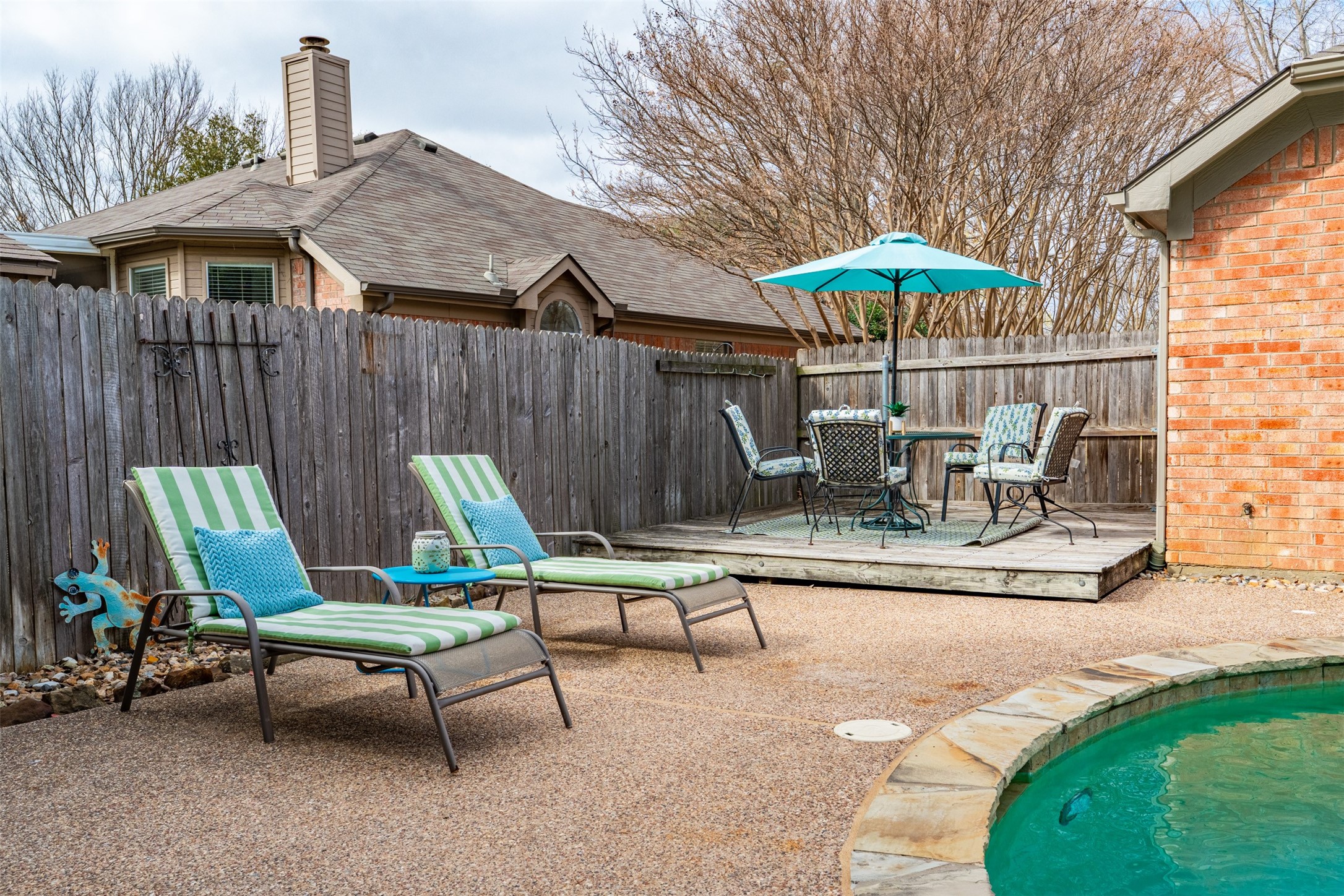 7316 Cross Keys Drive