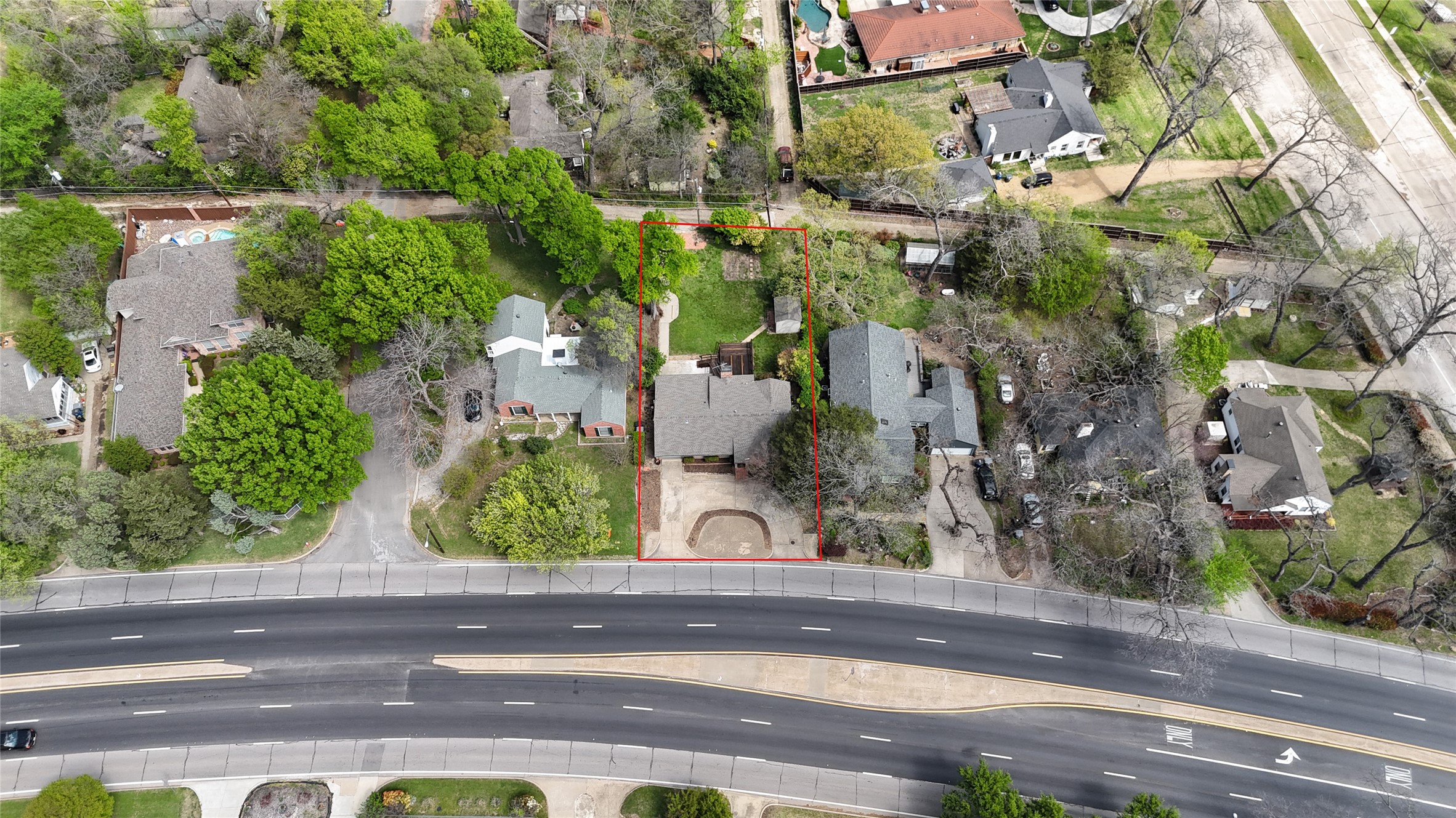 936 N Buckner Boulevard