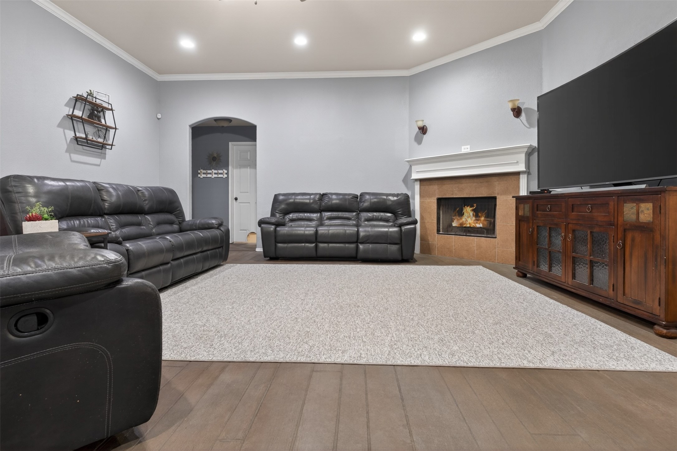 629 E Sheila Circle