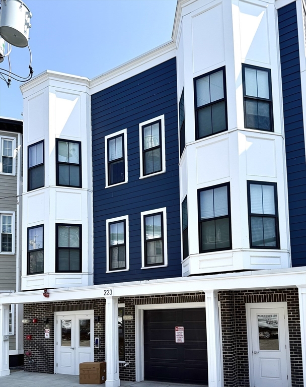 223 Saratoga St # 203 Unit: 2-203