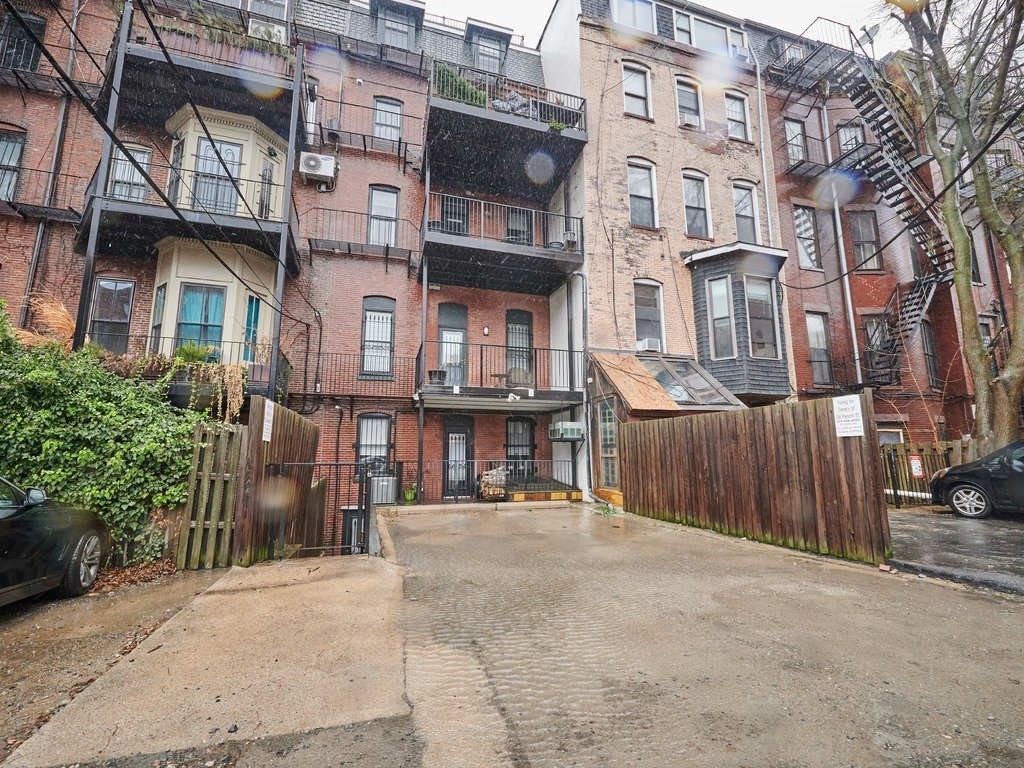754 Tremont St # 3