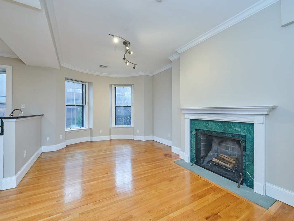 754 Tremont St # 3