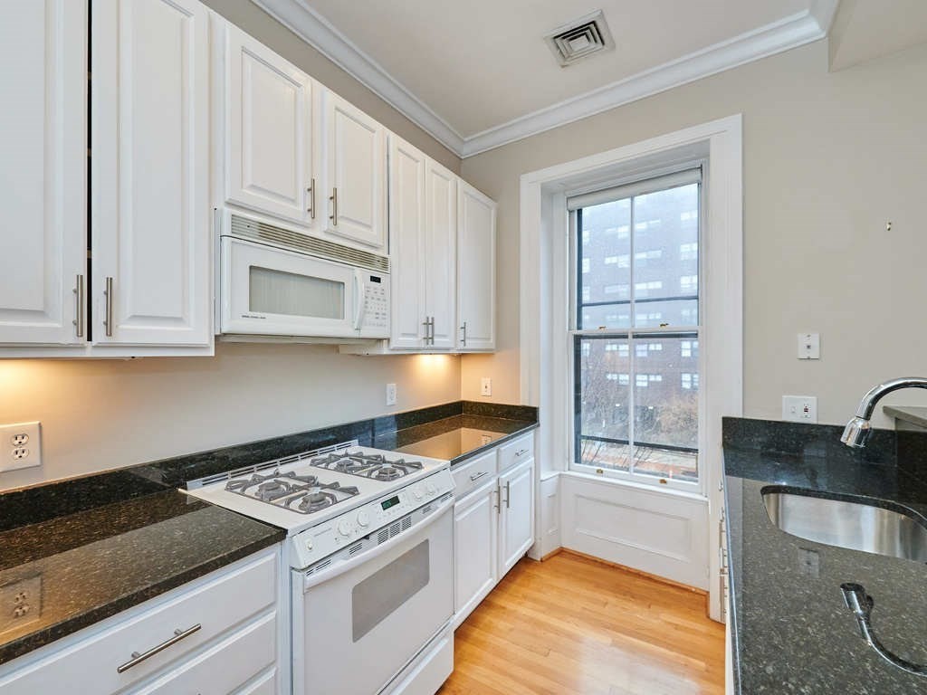 754 Tremont St # 3