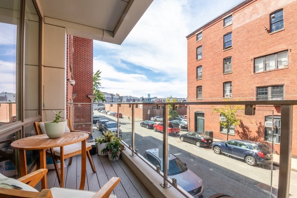 533 E 2nd St # 101
