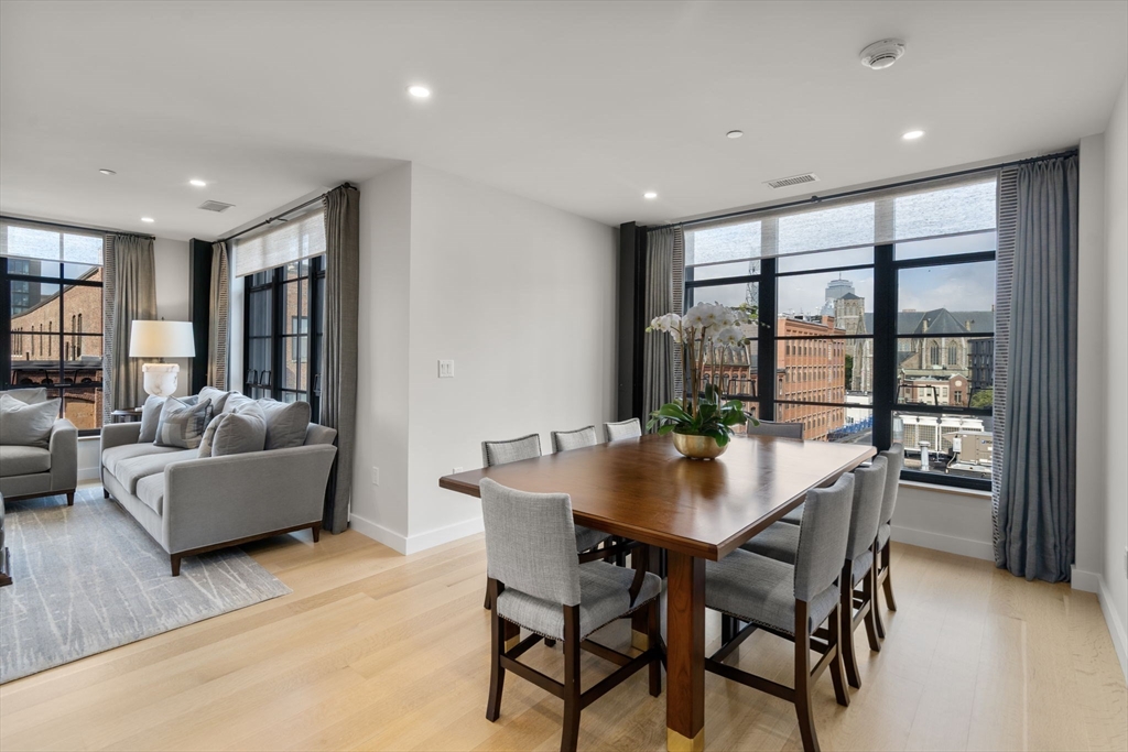 76 Wareham St # 5D
