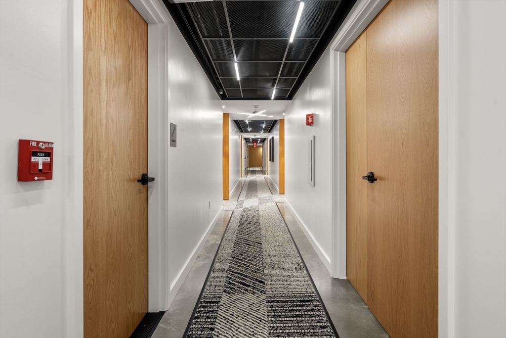 76 Wareham St # 5D