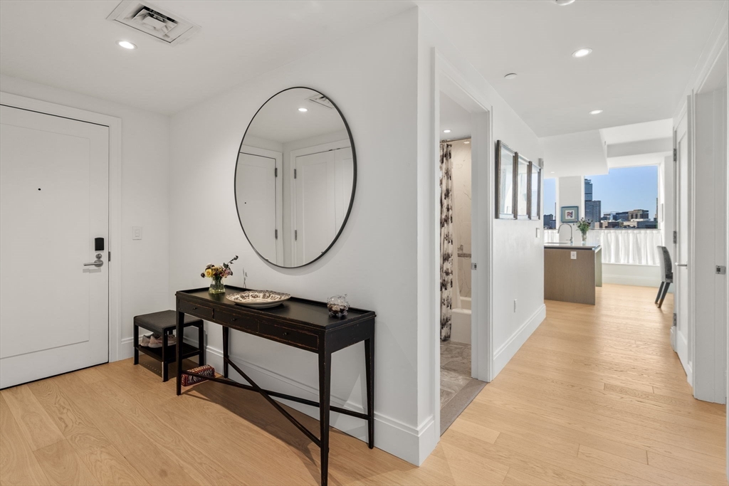 380 Harrison Ave # 1118